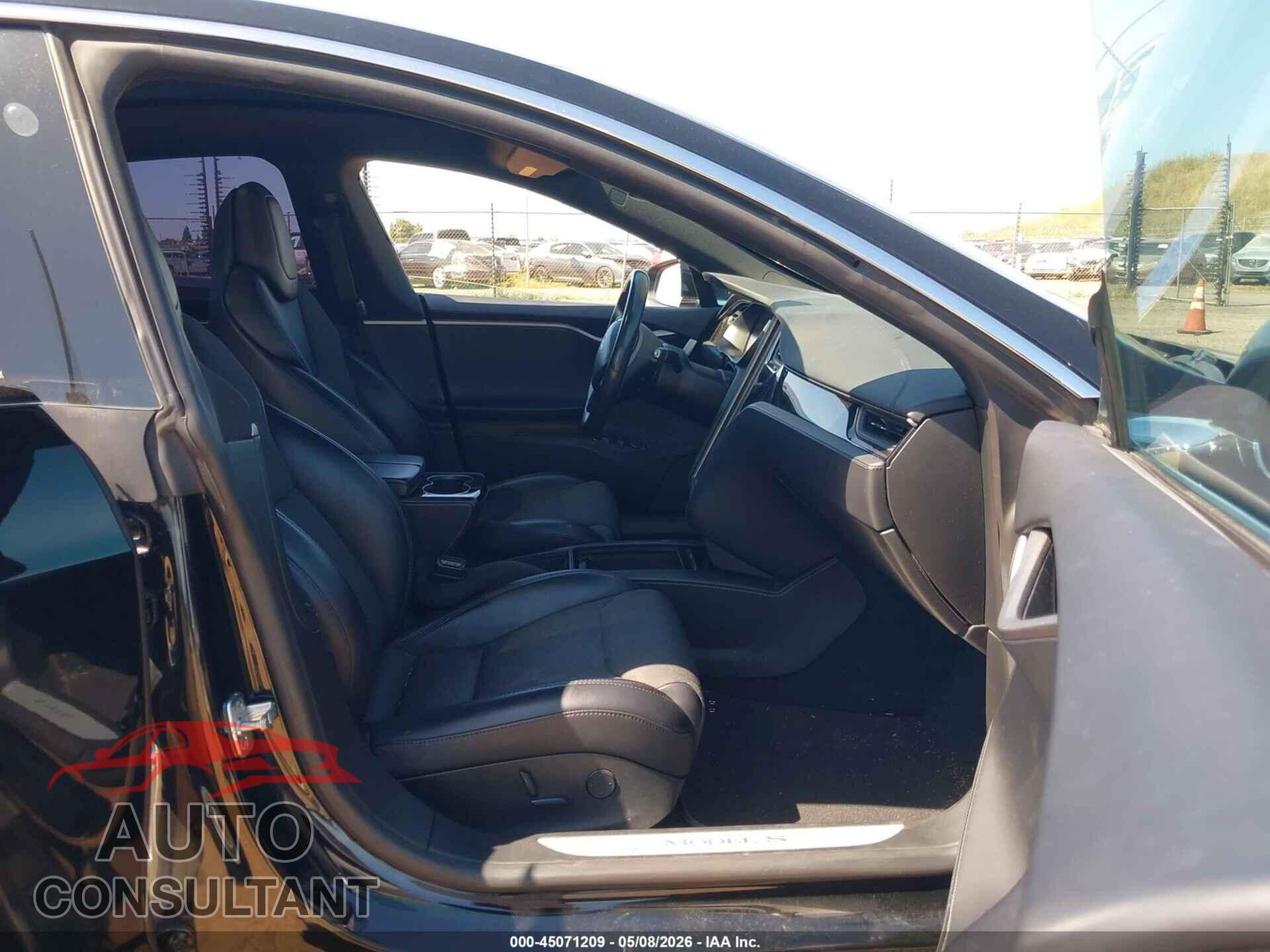 TESLA MODEL S 2018 - 5YJSA1E20JF293701