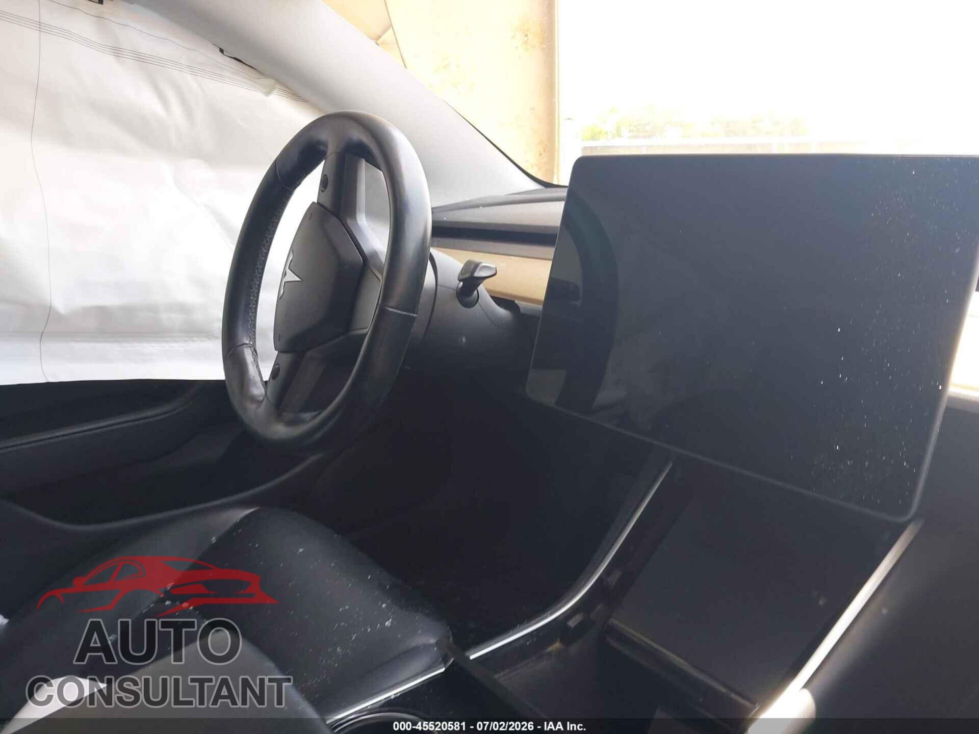 TESLA MODEL 3 2018 - 5YJ3E1EA4JF032135