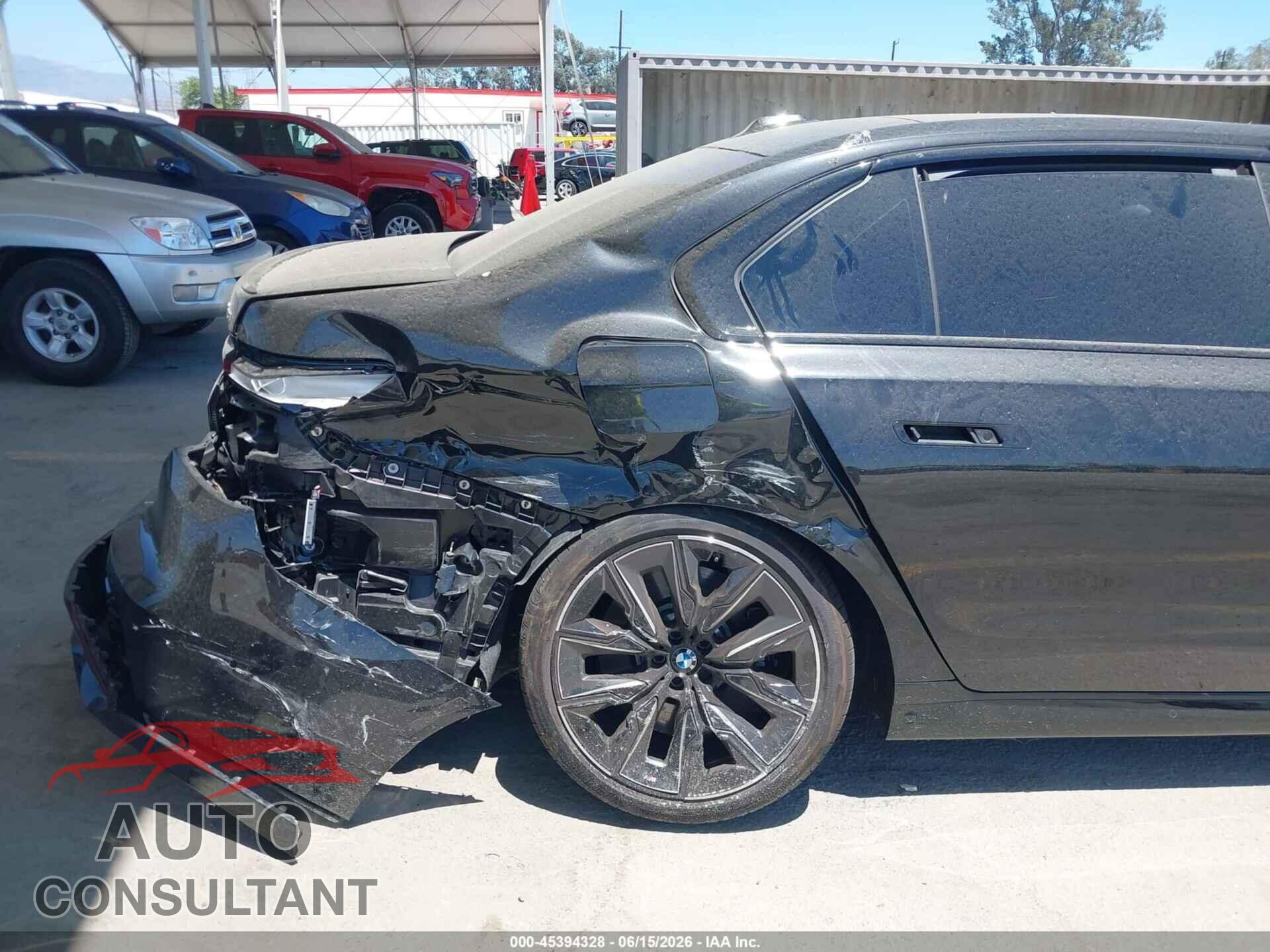 BMW 760I 2025 - WBA33EJ03SCU72563