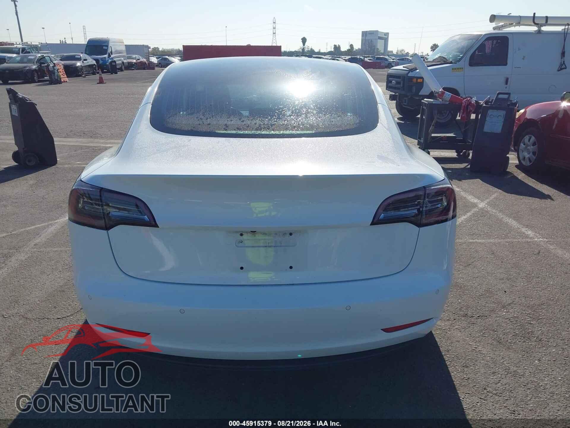 TESLA MODEL 3 2018 - 5YJ3E1EA0JF057579