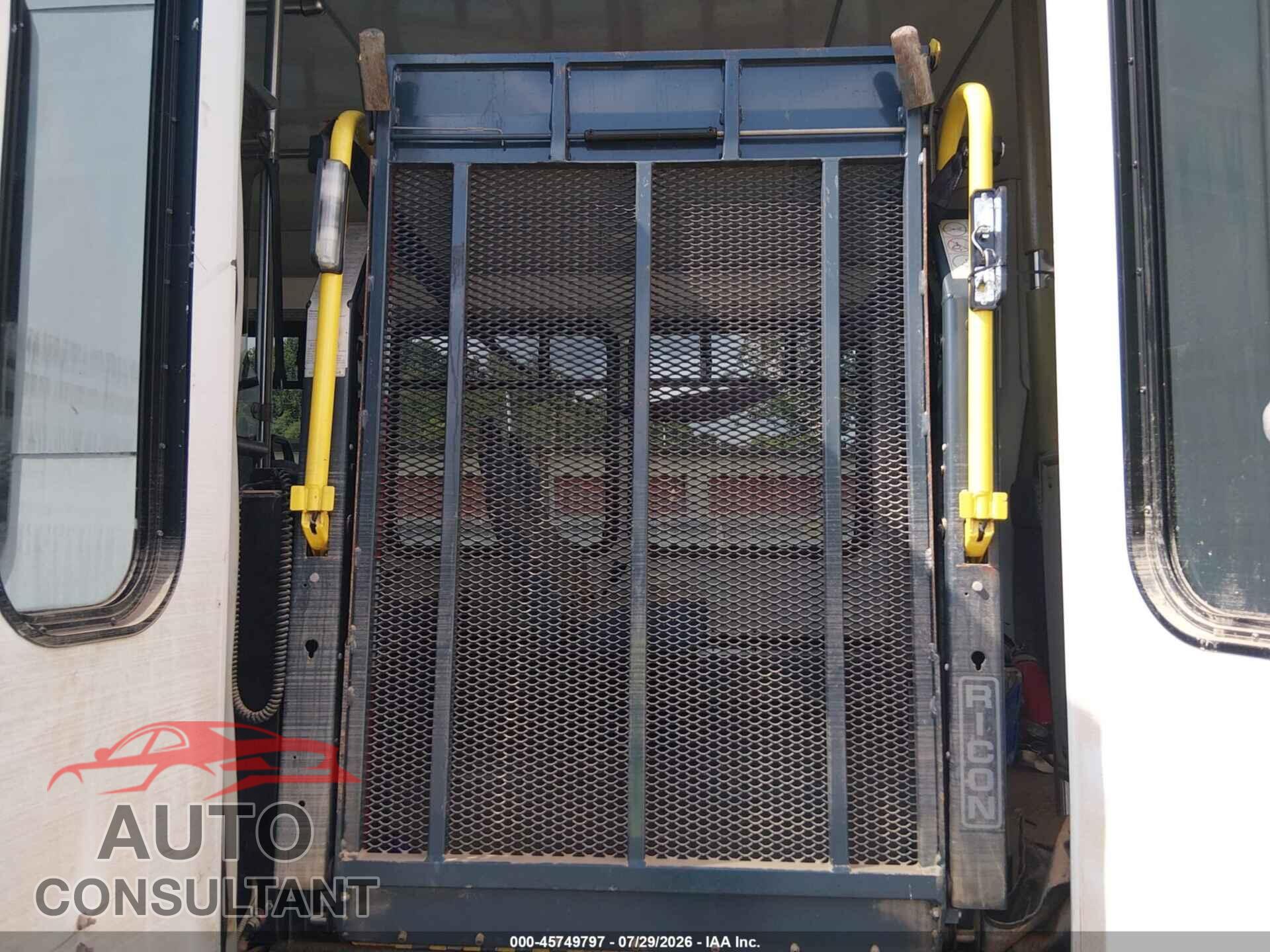 FORD E-450 CUTAWAY 2010 - 1FDFE4FP0ADA01453