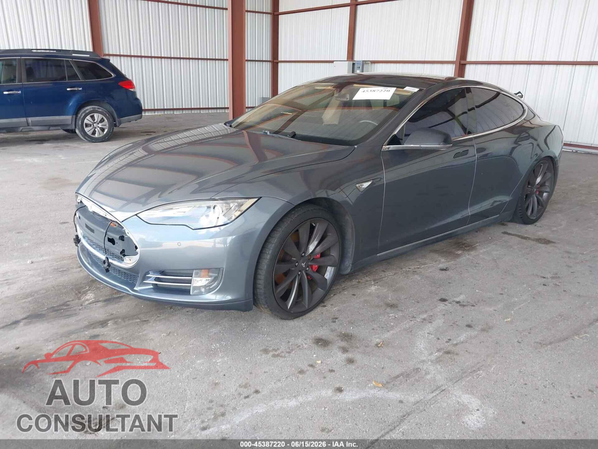 TESLA MODEL S 2013 - 5YJSA1CP8DFP26068