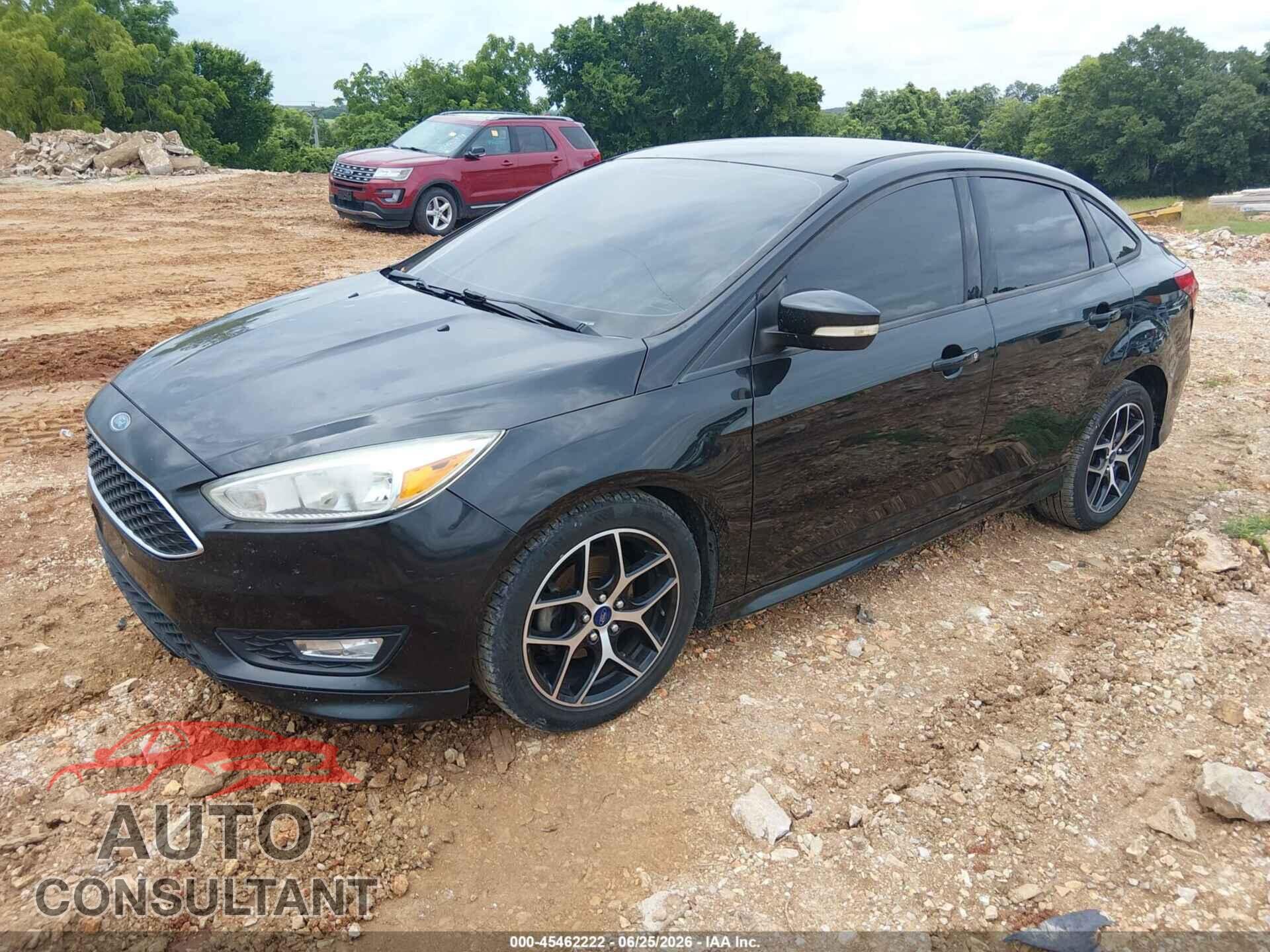 FORD FOCUS 2015 - 1FADP3FE2FL348266