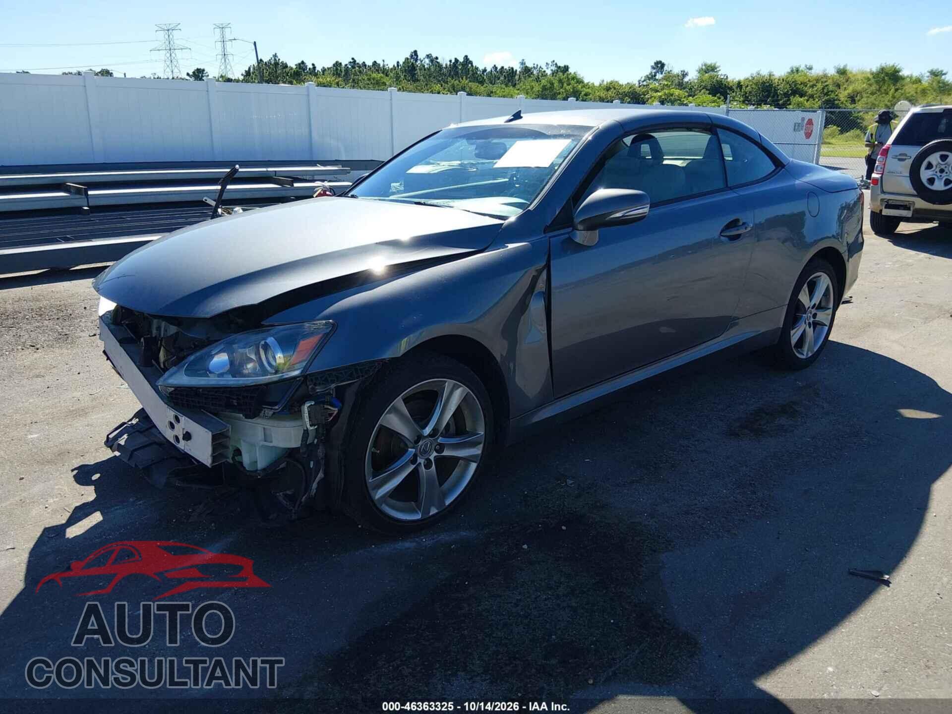LEXUS IS 250C 2013 - JTHFF2C24D2527601