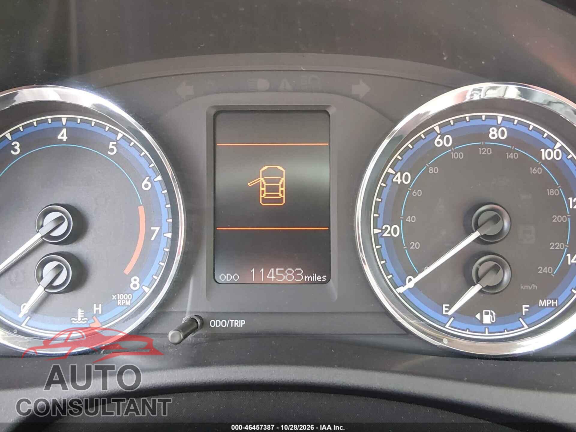 TOYOTA COROLLA 2017 - 2T1BURHEXHC802428