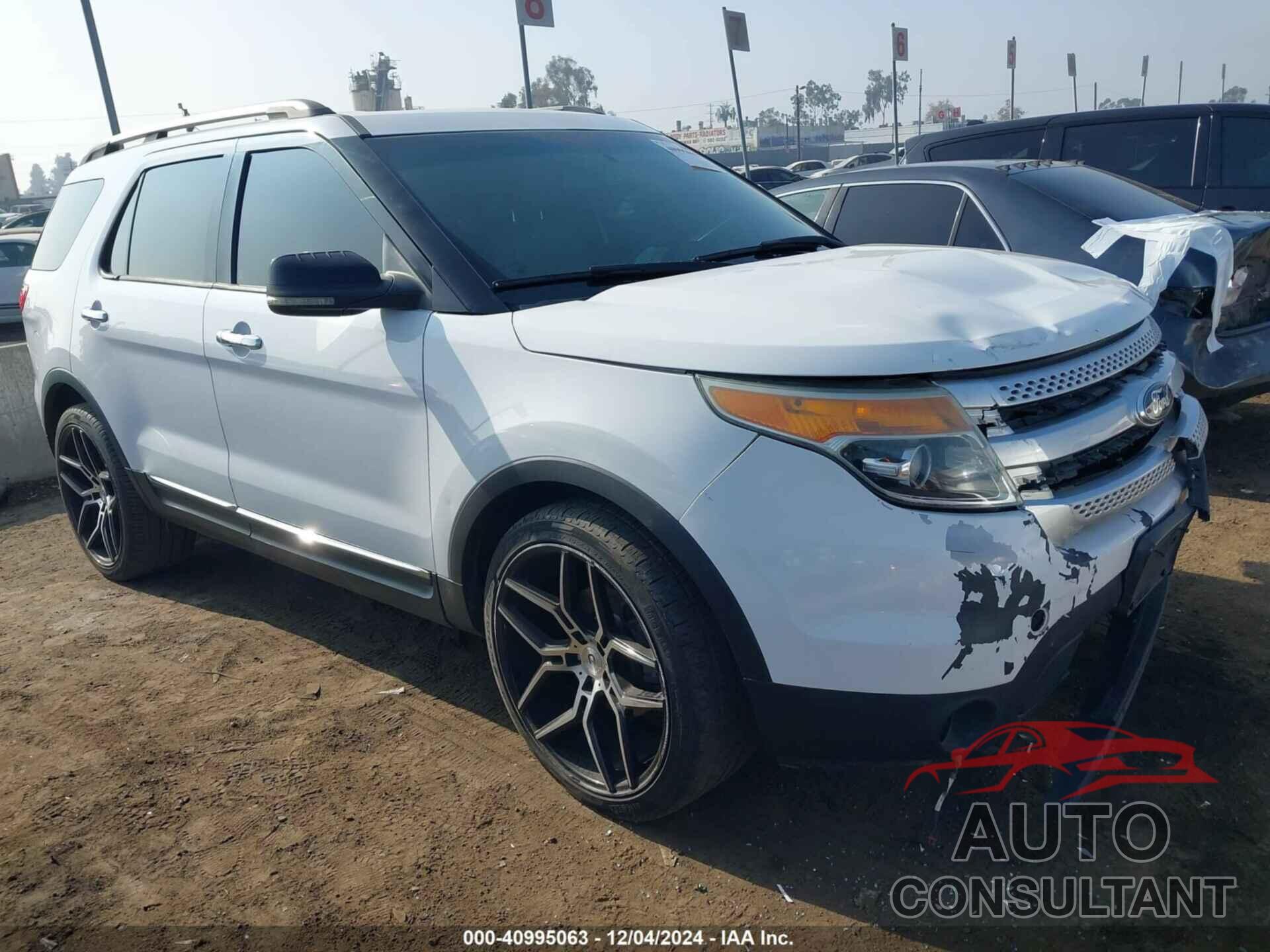 FORD EXPLORER 2013 - 1FM5K7D82DGA33812