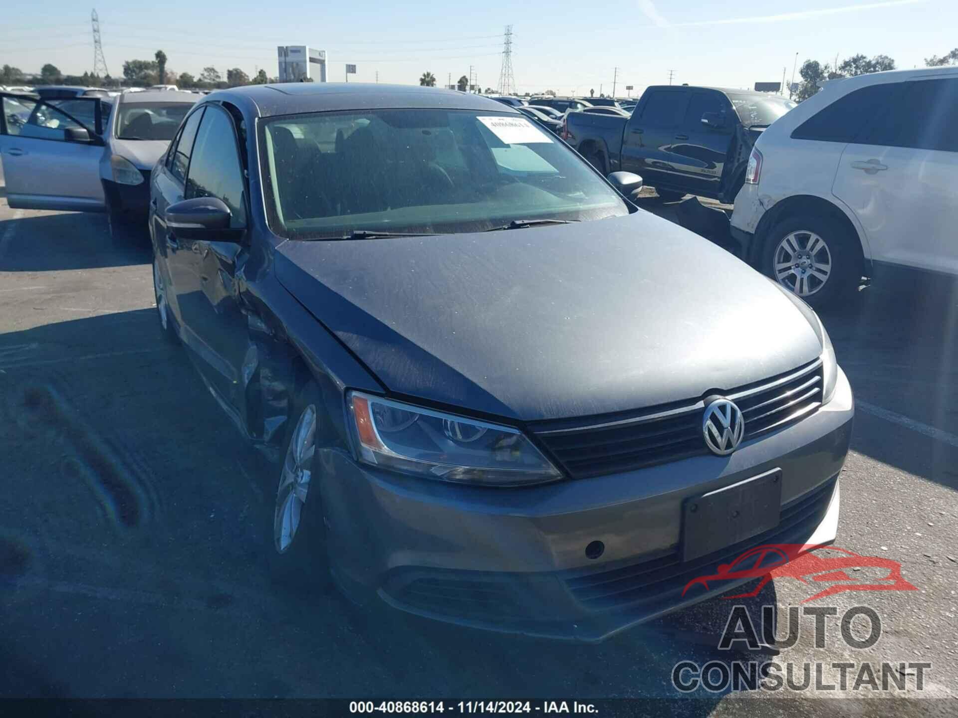 VOLKSWAGEN JETTA 2011 - 3VWDZ7AJ2BM307688
