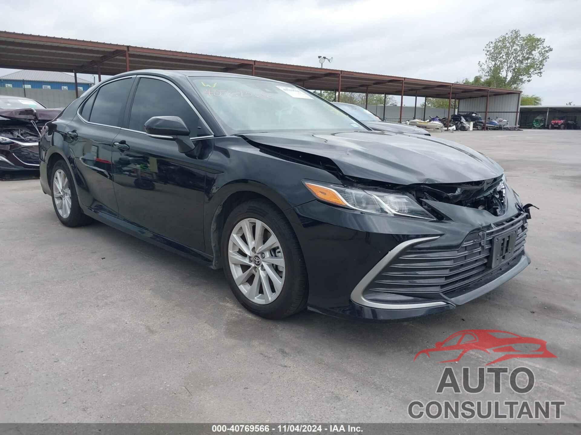 TOYOTA CAMRY 2022 - 4T1R11AK5NU669452
