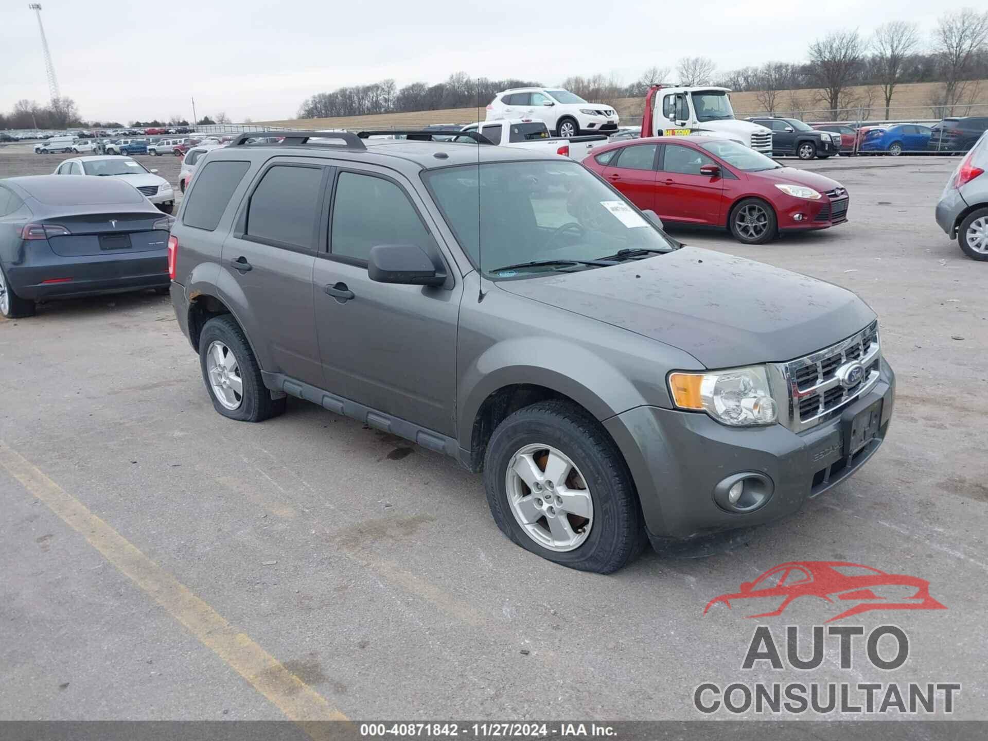 FORD ESCAPE 2010 - 1FMCU9D79AKC30957