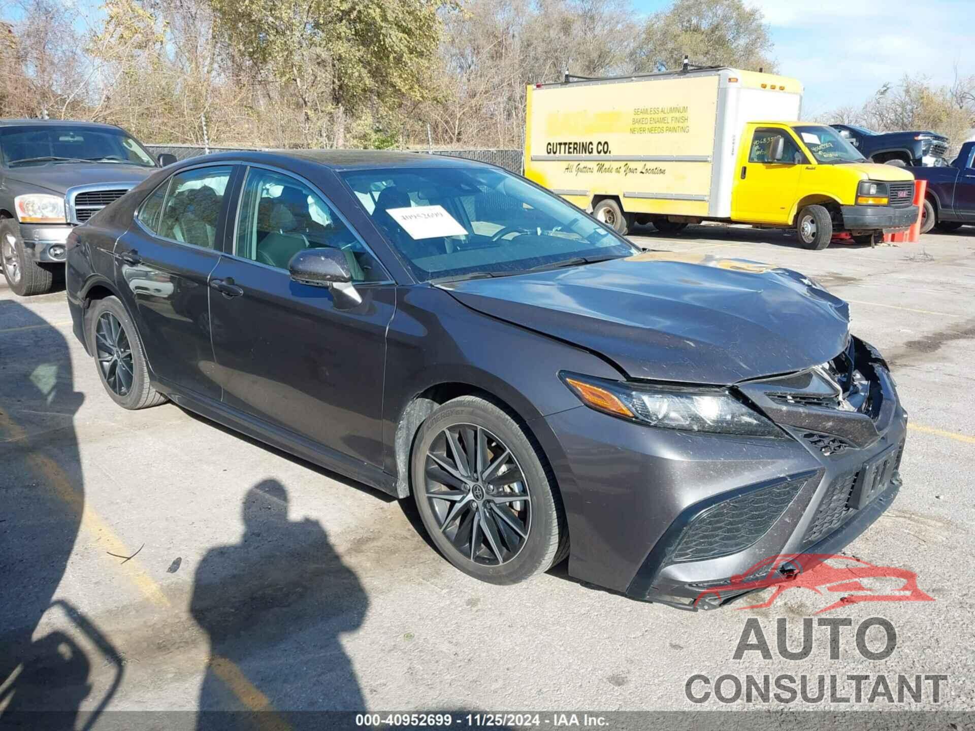 TOYOTA CAMRY 2023 - 4T1G11AK7PU808569