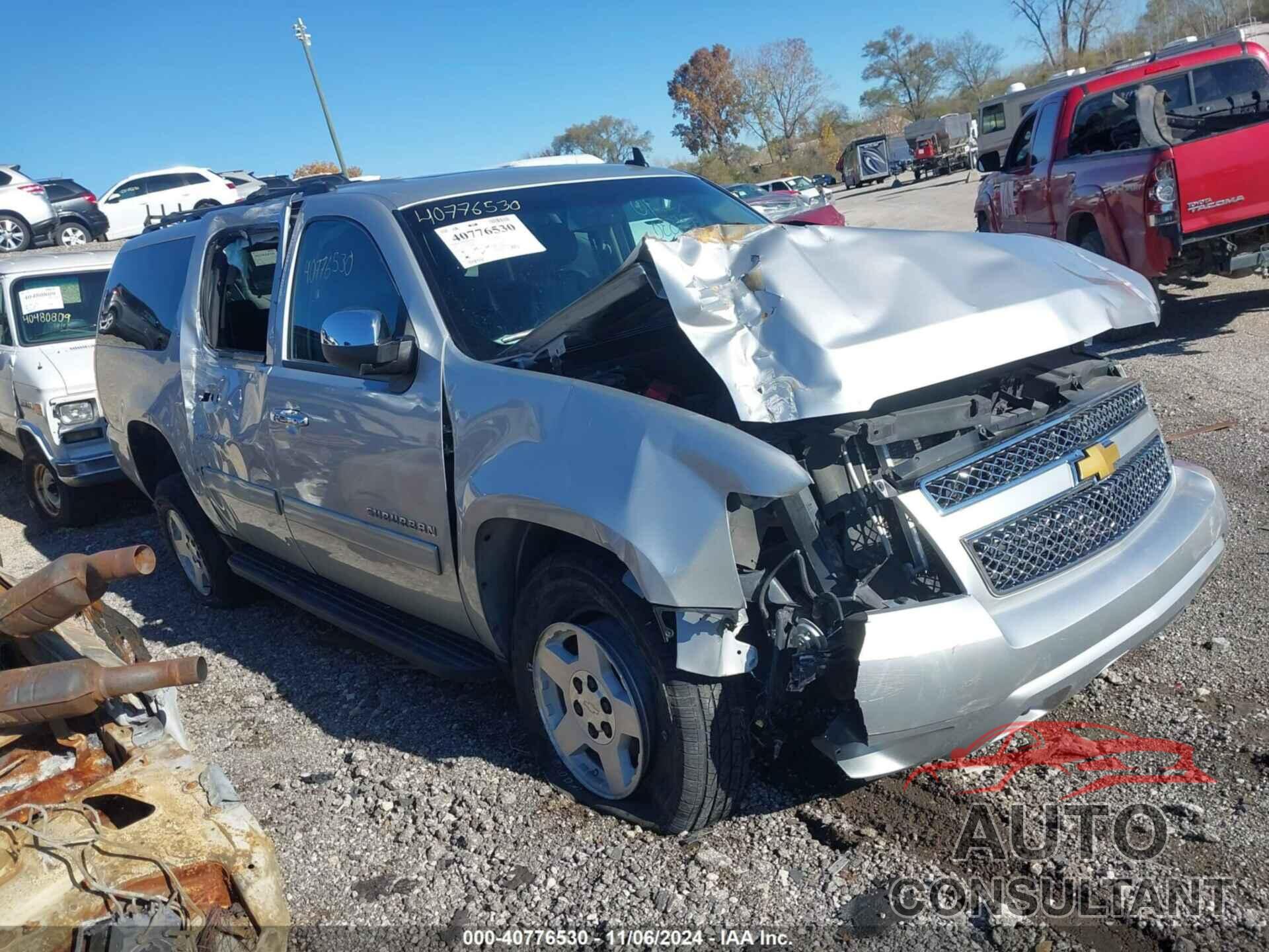 CHEVROLET SUBURBAN 1500 2012 - 1GNSKJE73CR188230