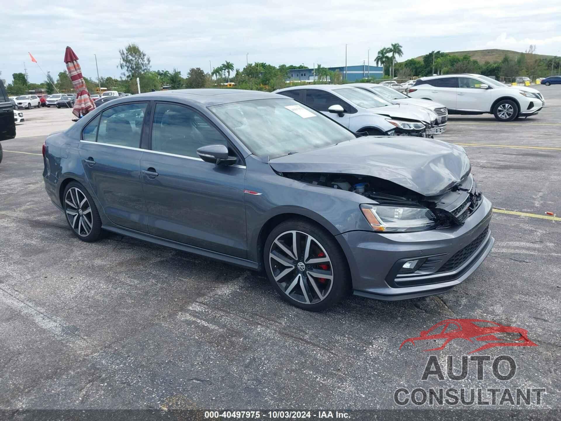 VOLKSWAGEN JETTA 2018 - 3VW4T7AJ7JM246340