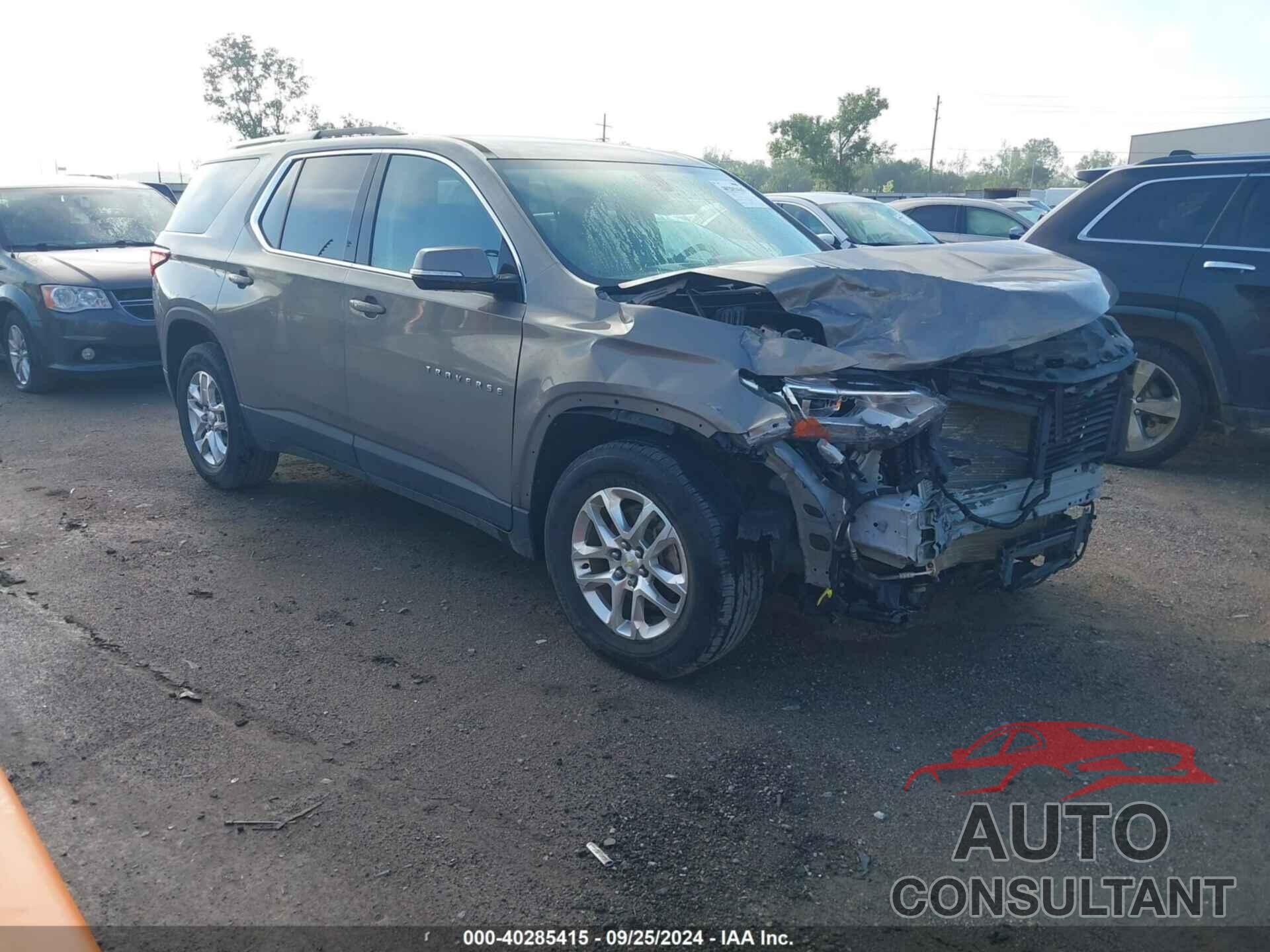 CHEVROLET TRAVERSE 2018 - 1GNERGKW2JJ198315