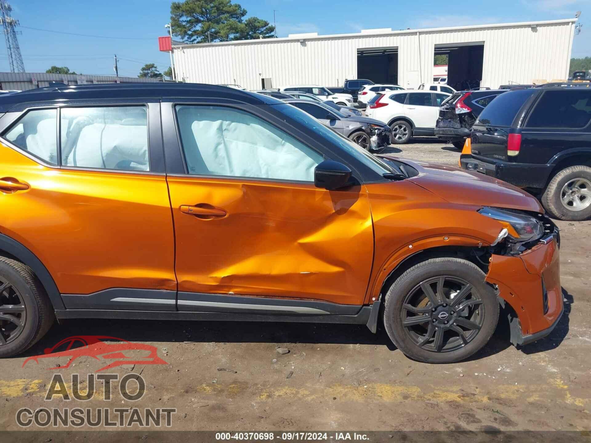 NISSAN KICKS 2023 - 3N1CPPD5EE1490203