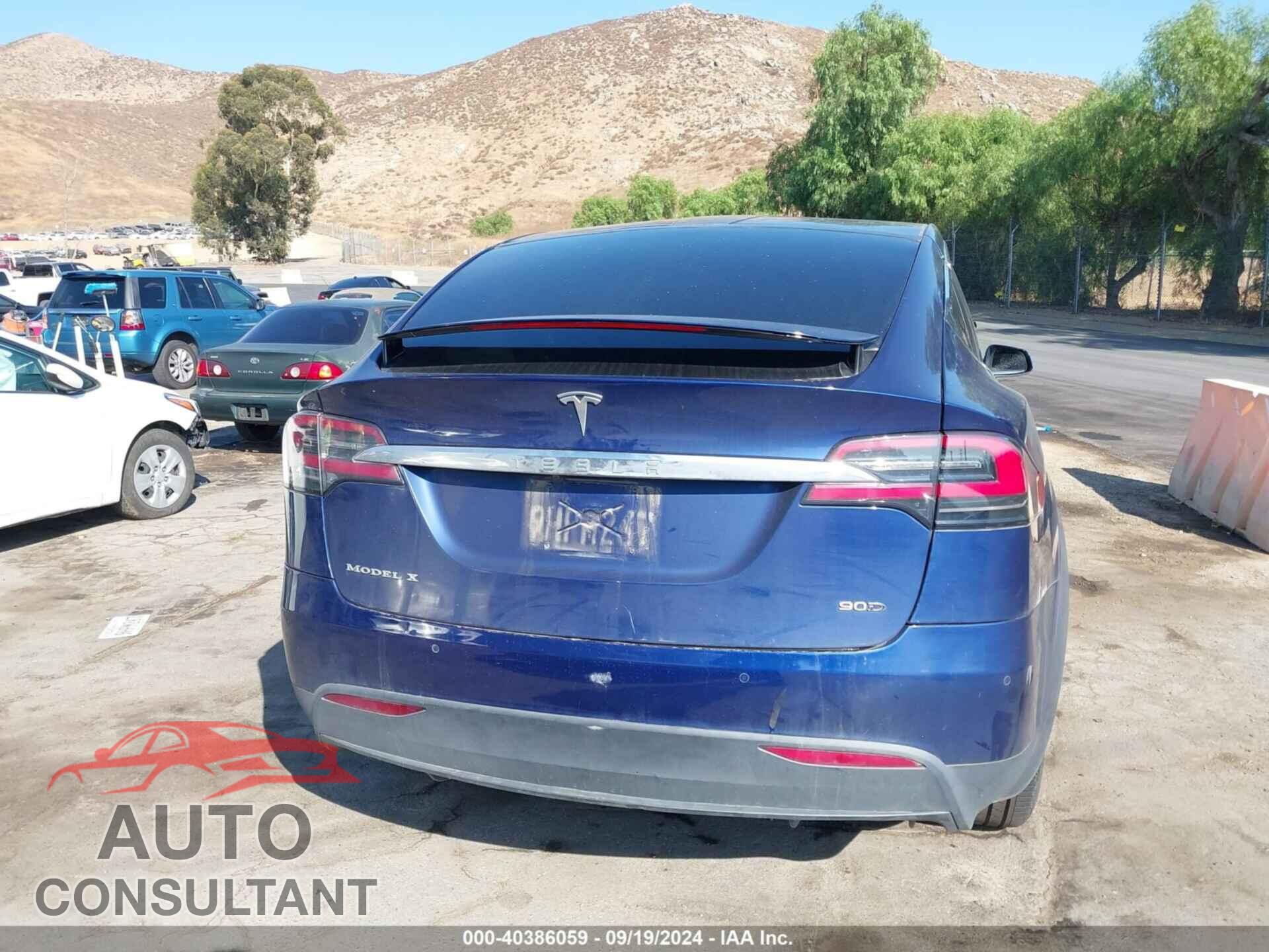 TESLA MODEL X 2016 - 5YJXCAE28GF005142