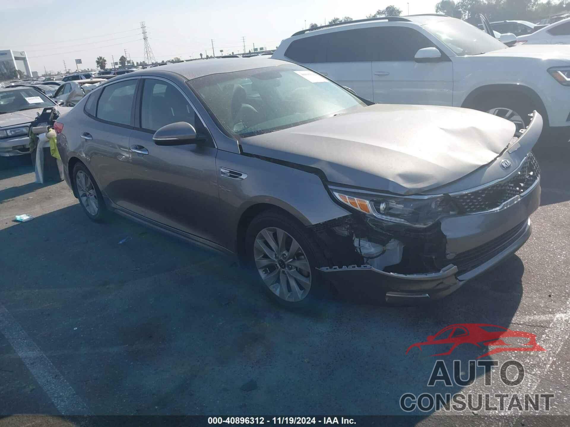 KIA OPTIMA 2018 - 5XXGU4L33JG262823