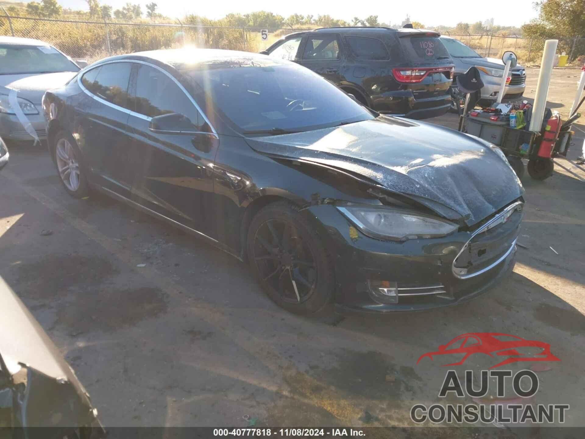 TESLA MODEL S 2014 - 5YJSA1H18EFP40168