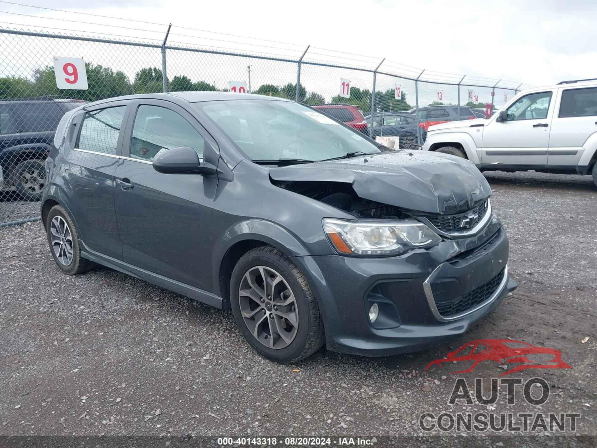 CHEVROLET SONIC 2018 - 1G1JD6SB7J4127731