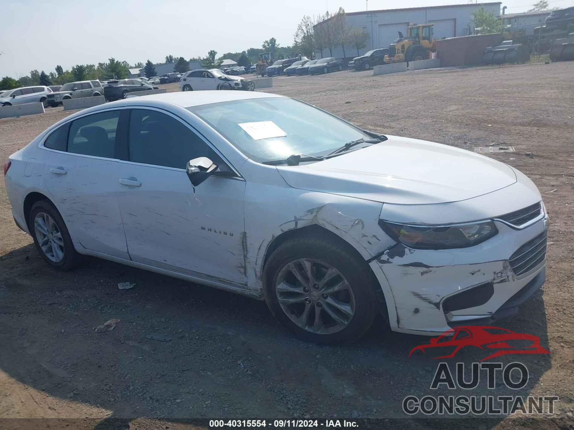 CHEVROLET MALIBU 2018 - 1G1ZD5ST1JF176577