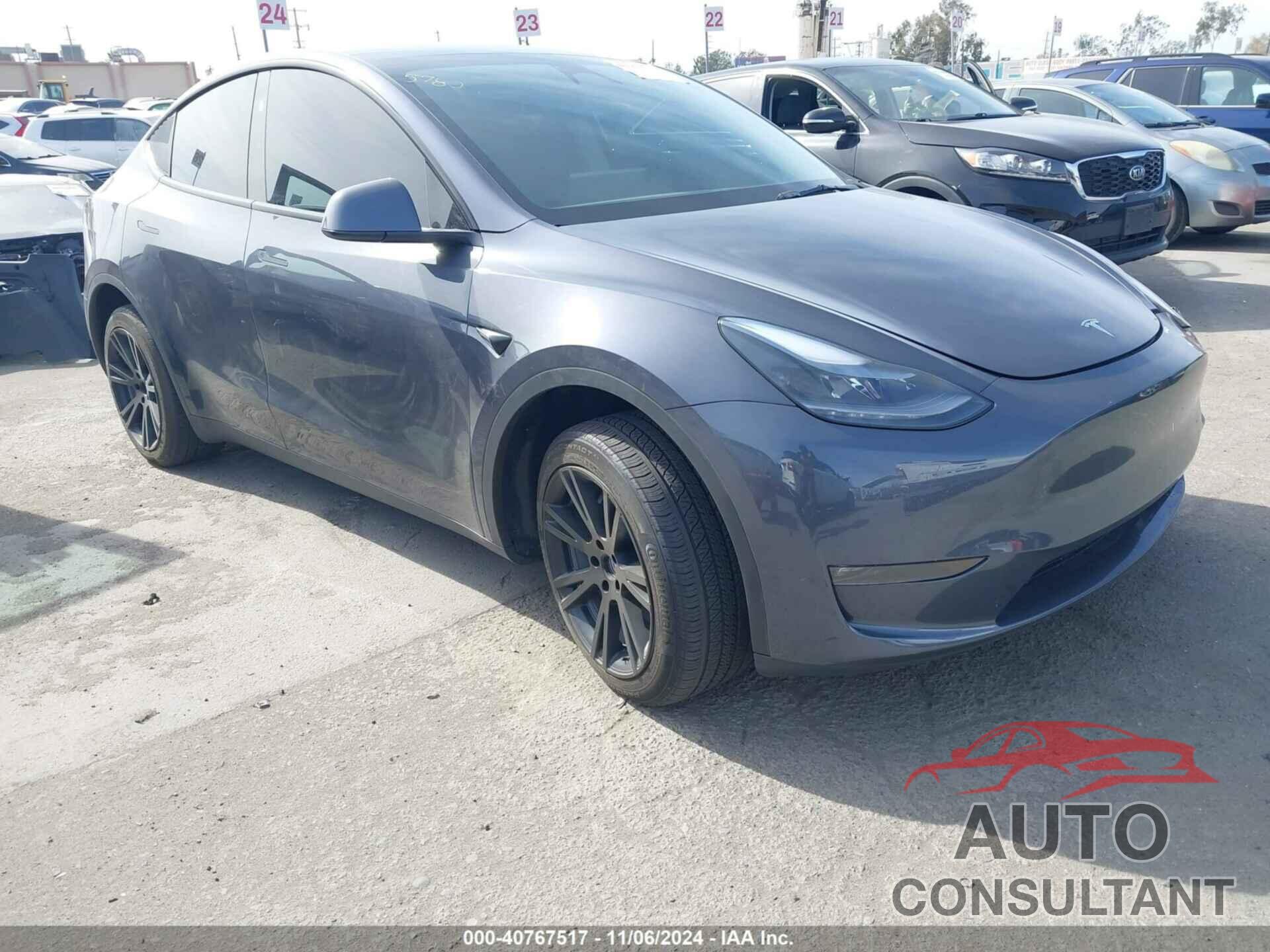 TESLA MODEL Y 2023 - 7SAYGDEE5PF909067