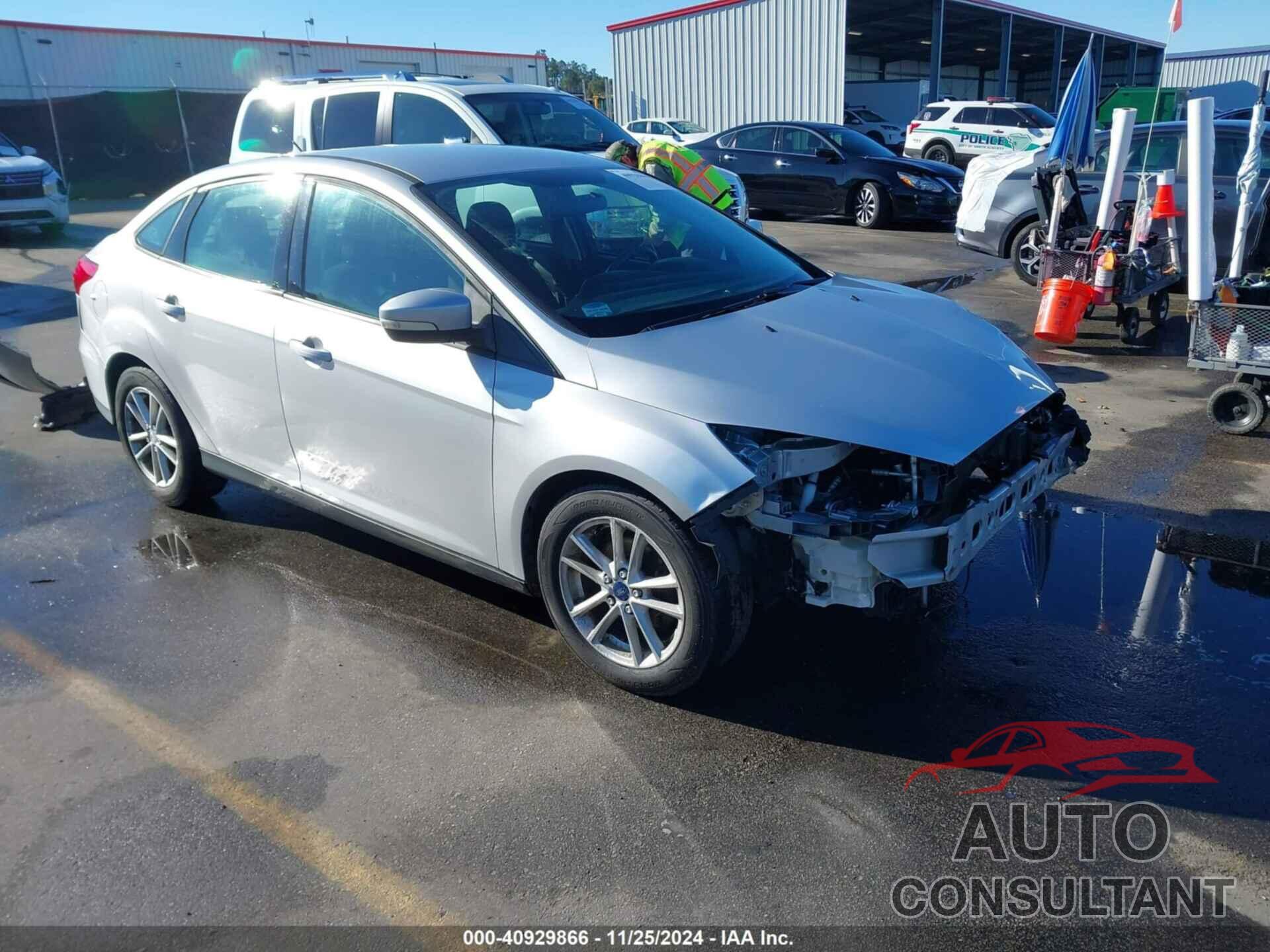 FORD FOCUS 2017 - 1FADP3F28HL345669