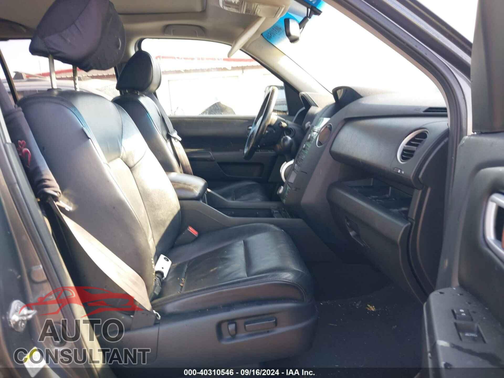 HONDA PILOT 2010 - 5FNYF3H87AB006023