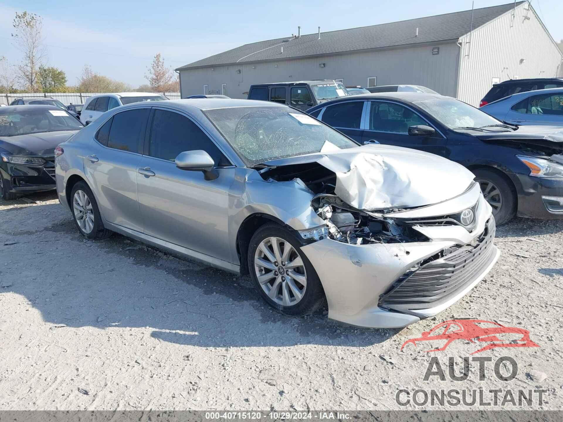 TOYOTA CAMRY 2018 - 4T1B11HK8JU527520