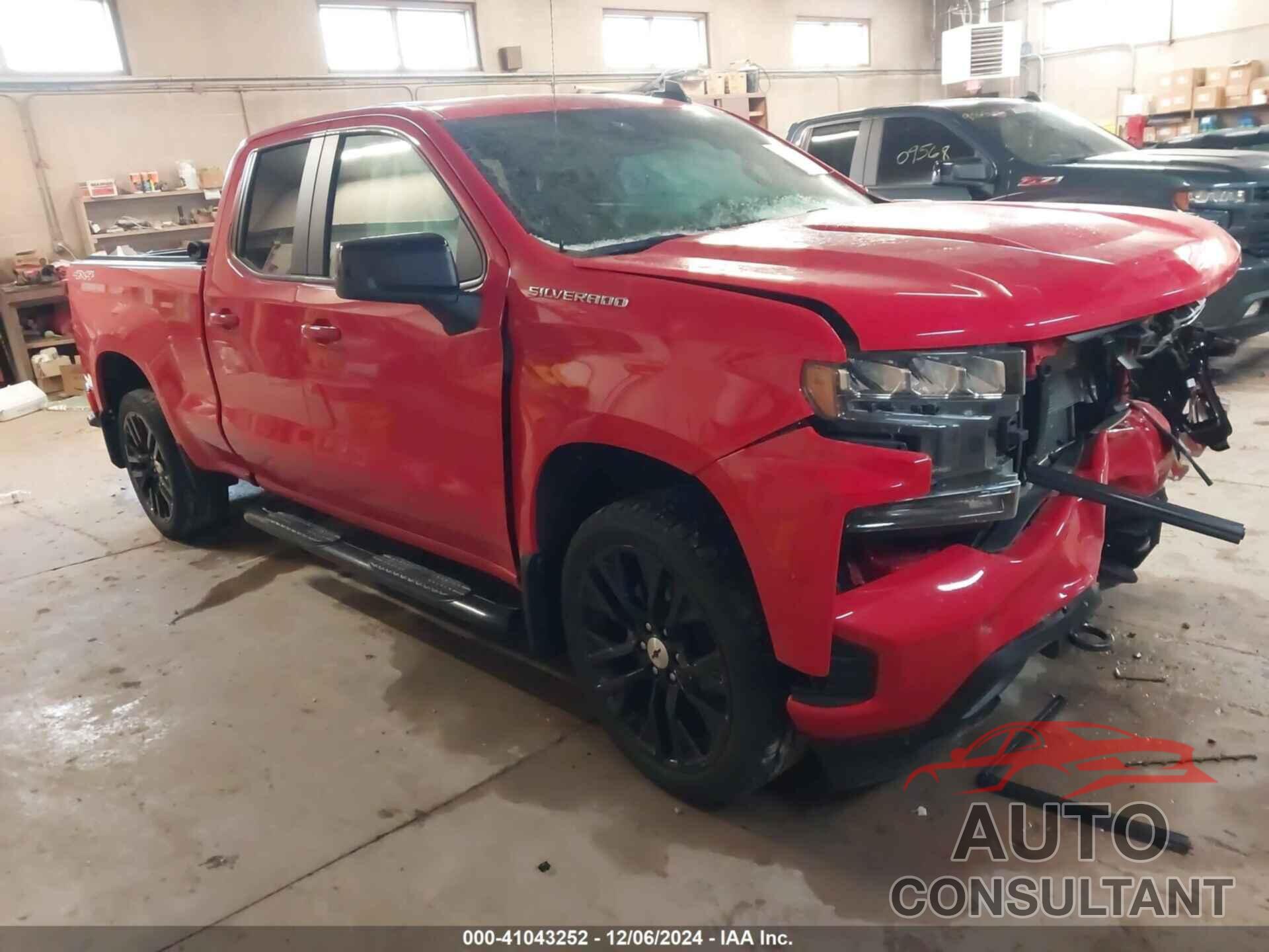 CHEVROLET SILVERADO 1500 2021 - 1GCRYEED7MZ435074