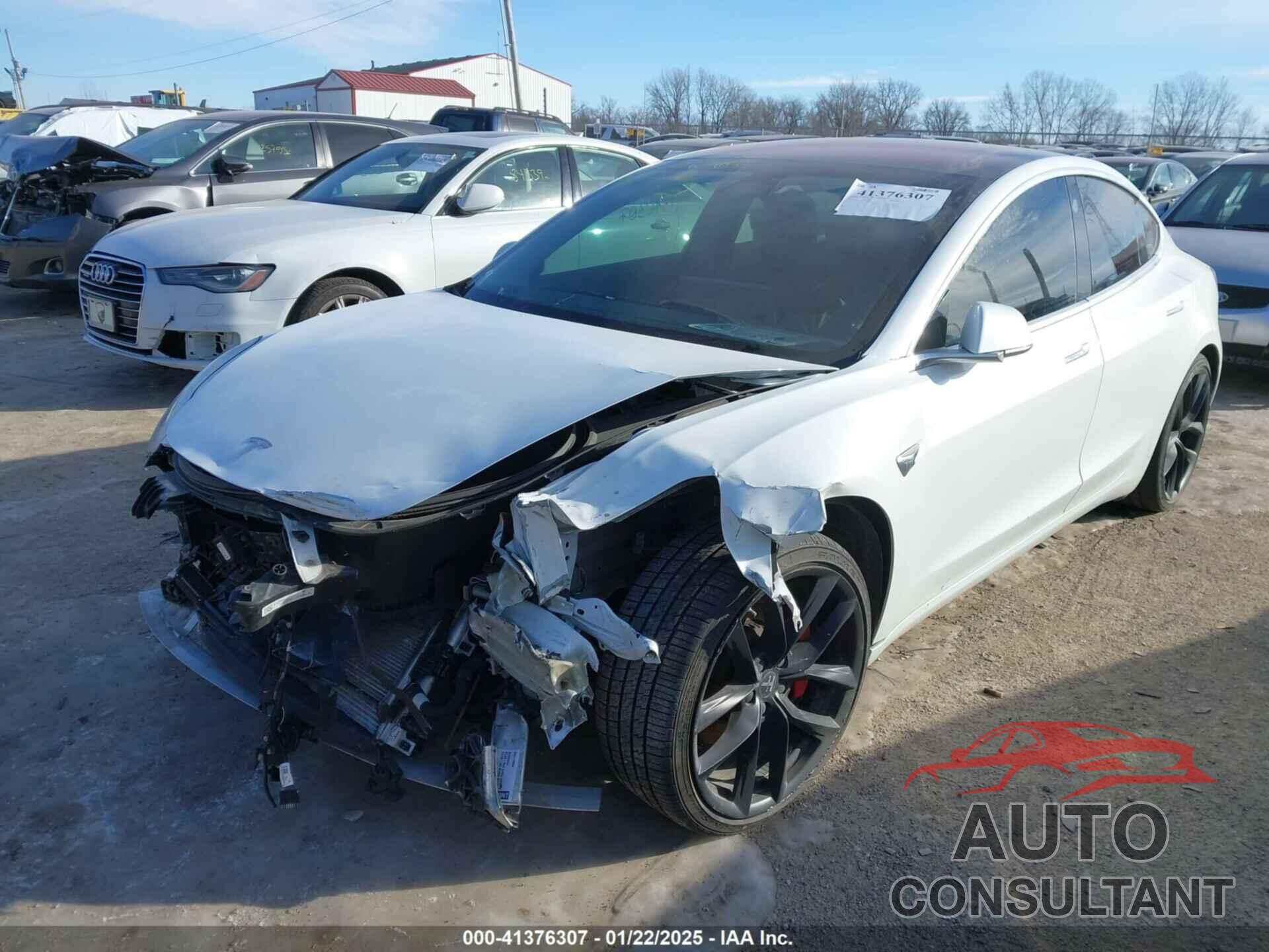 TESLA MODEL 3 2018 - 5YJ3E1EBXJF072728