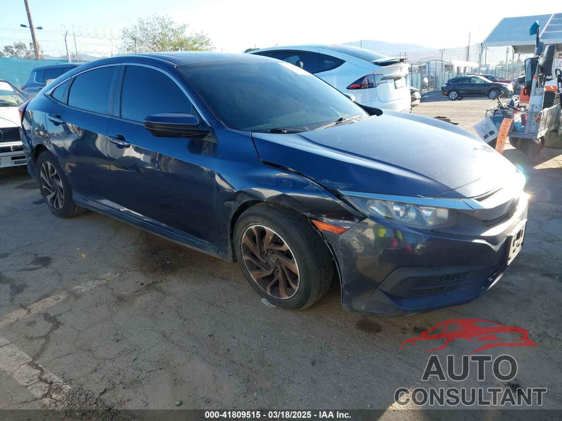 HONDA CIVIC 2017 - 2HGFC2F70HH543925