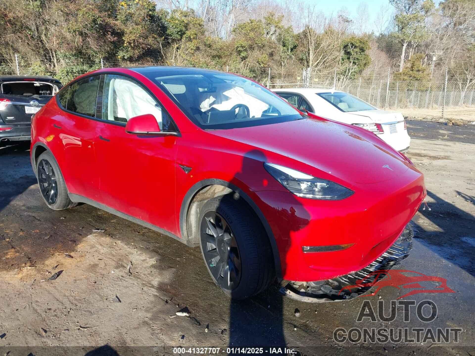 TESLA MODEL Y 2023 - 7SAYGDEE8PF766681