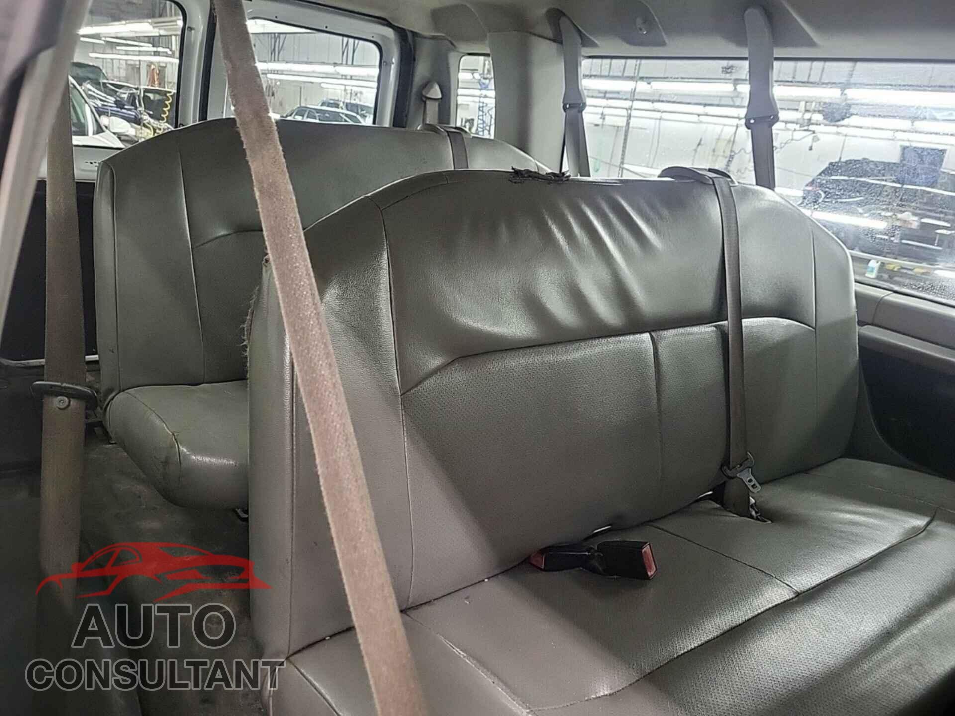 FORD E-350 SUPER DUTY 2012 - 1FBSS3BL0CDA11738