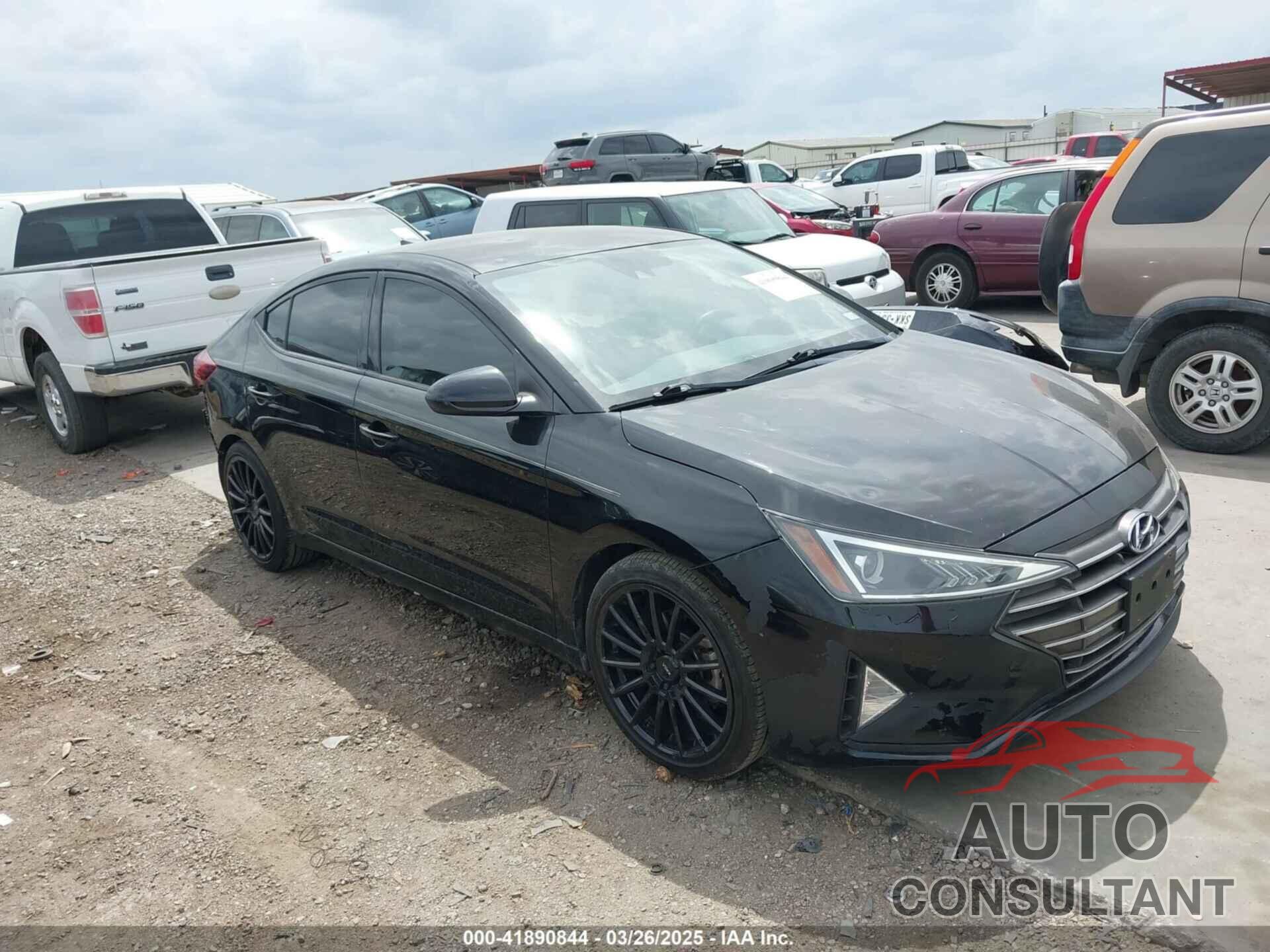 HYUNDAI ELANTRA 2019 - 5NPD84LF8KH426056