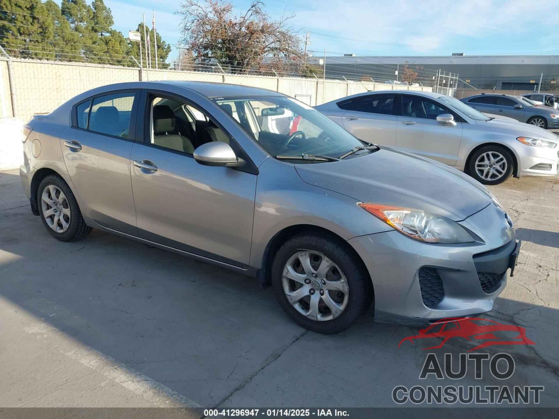 MAZDA MAZDA3 2012 - JM1BL1UF4C1523959