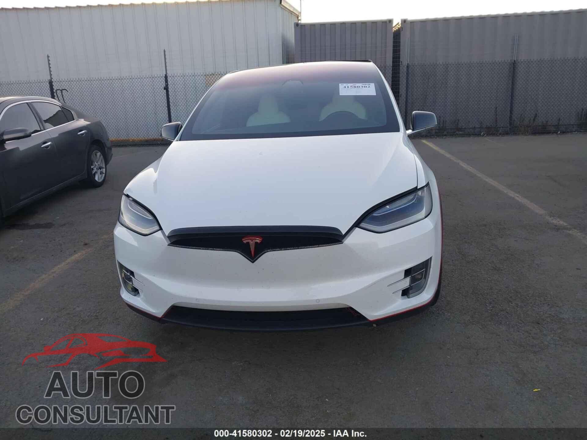 TESLA MODEL X 2017 - 5YJXCDE22HF042089