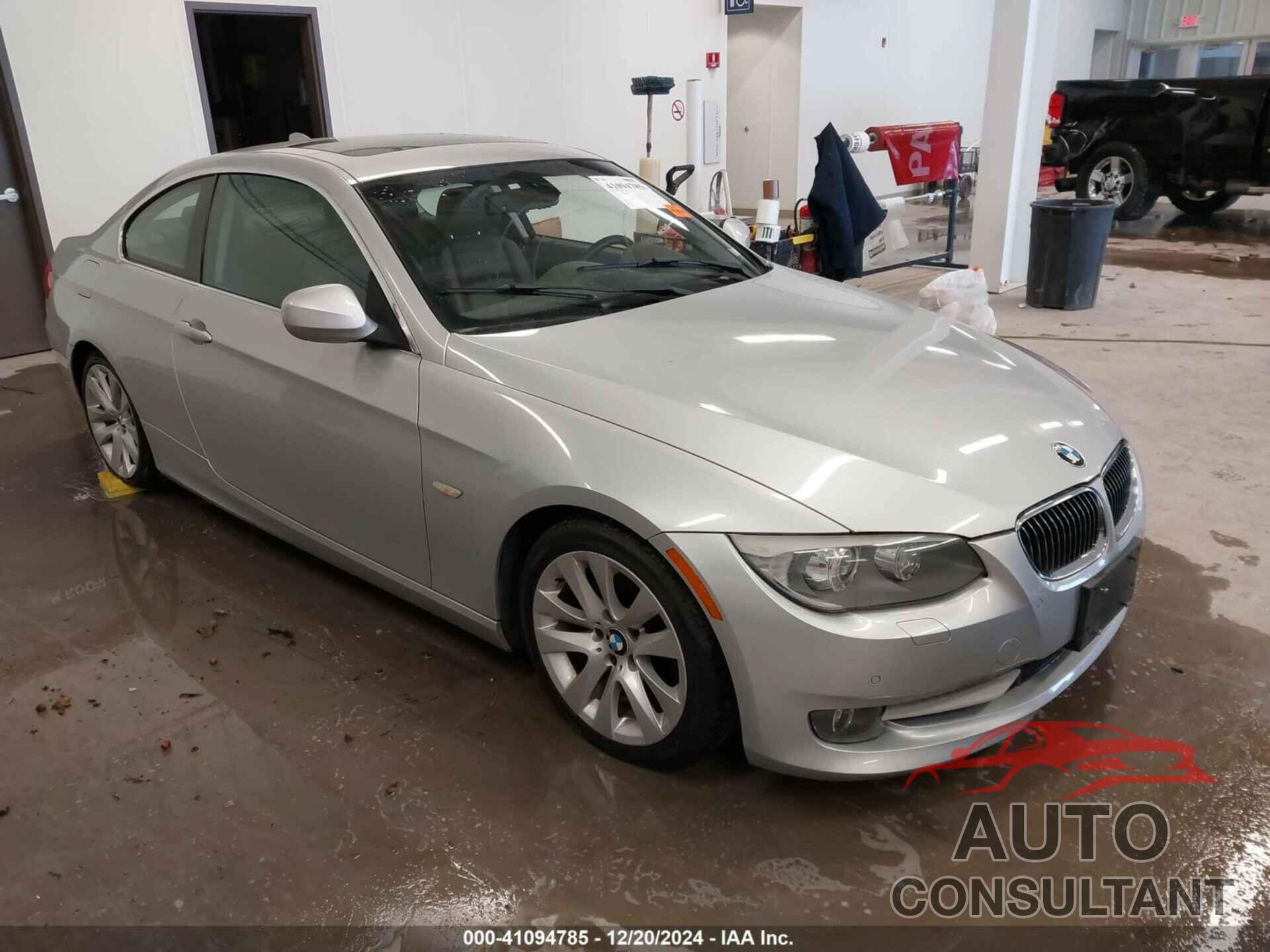 BMW 328I 2013 - WBAKE5C51DJ107201