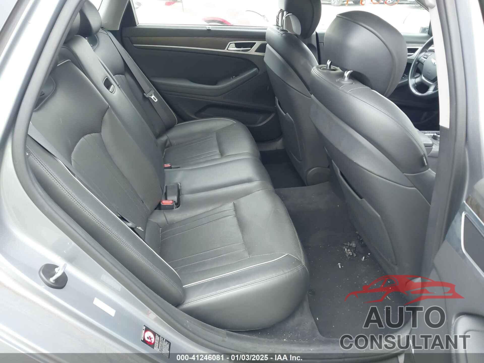 HYUNDAI GENESIS 2016 - KMHGN4JE3GU111125