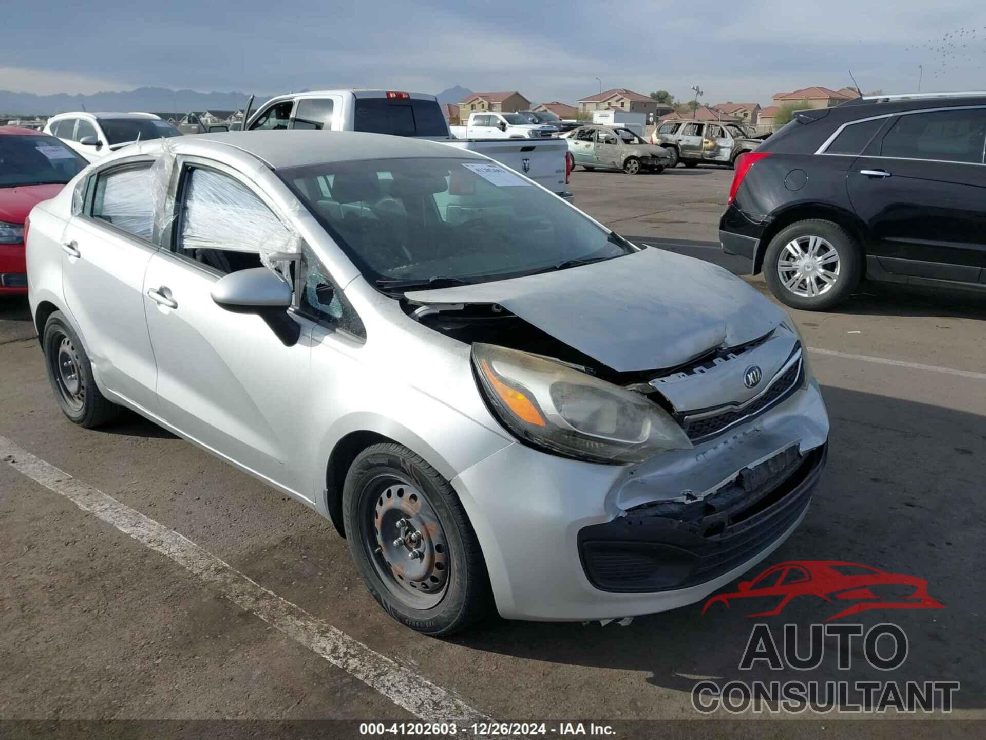 KIA RIO 2014 - KNADM4A38E6413002