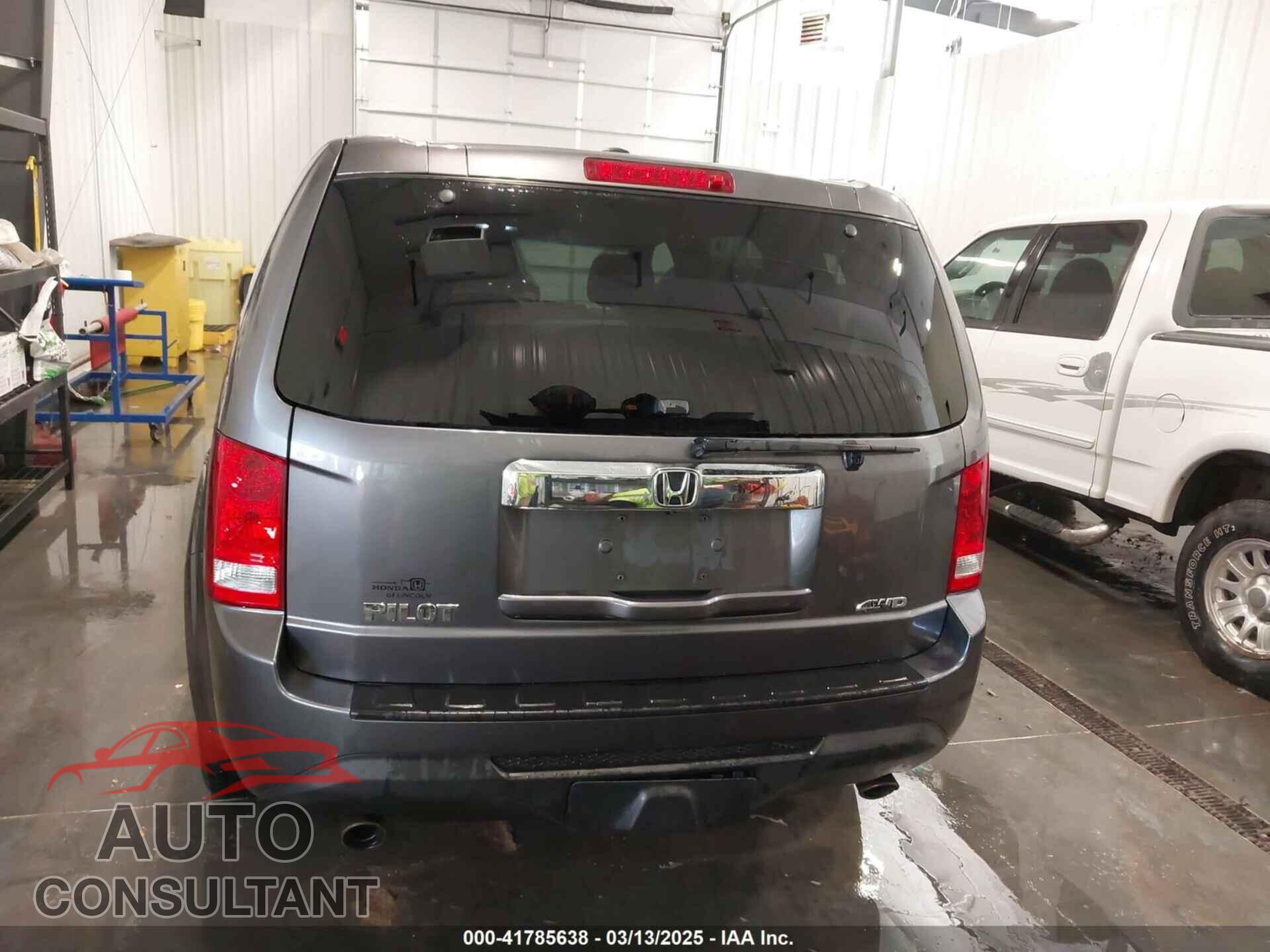HONDA PILOT 2014 - 5FNYF4H53EB009809