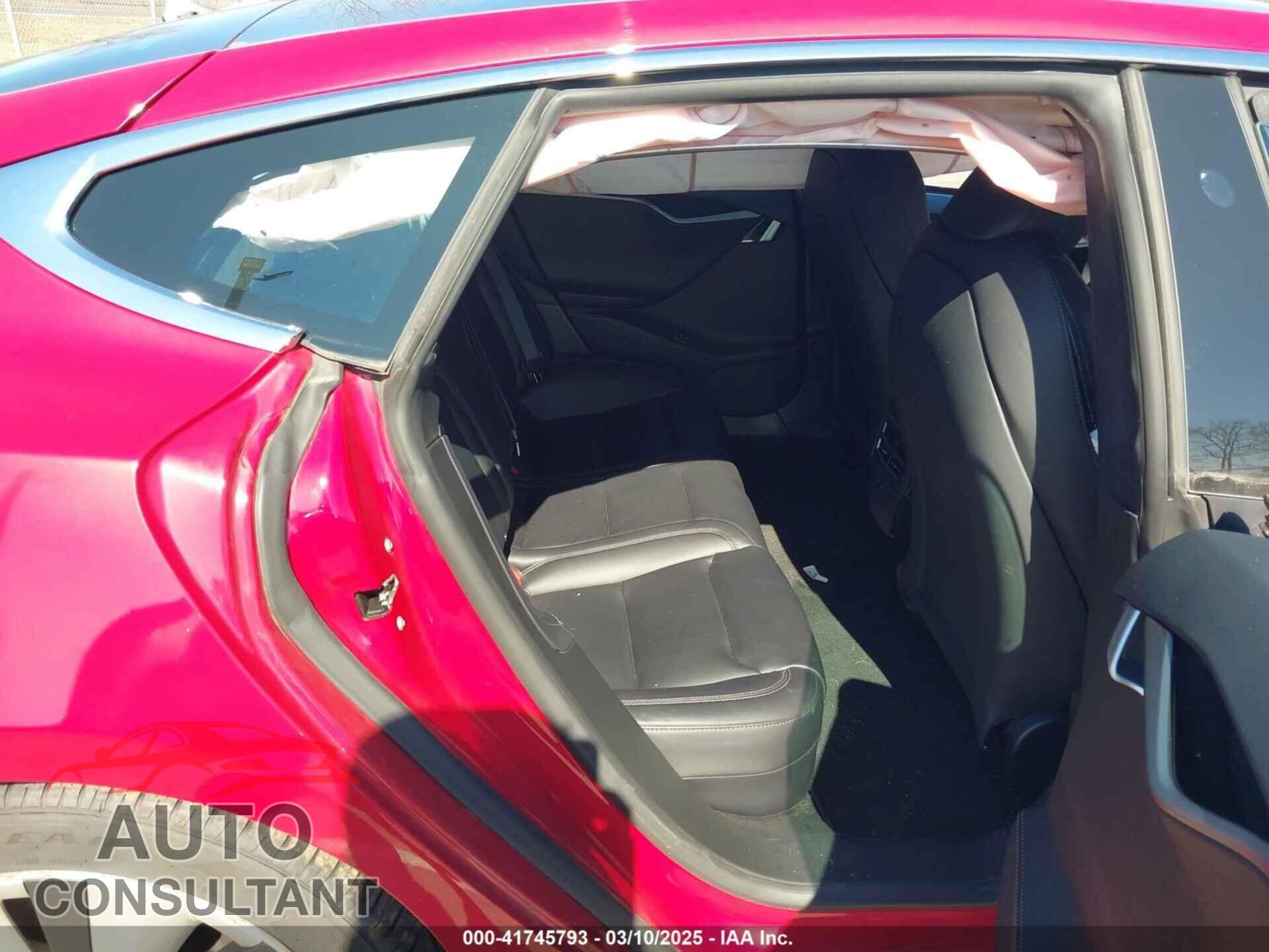 TESLA MODEL S 2021 - 5YJSA1E29MF425424