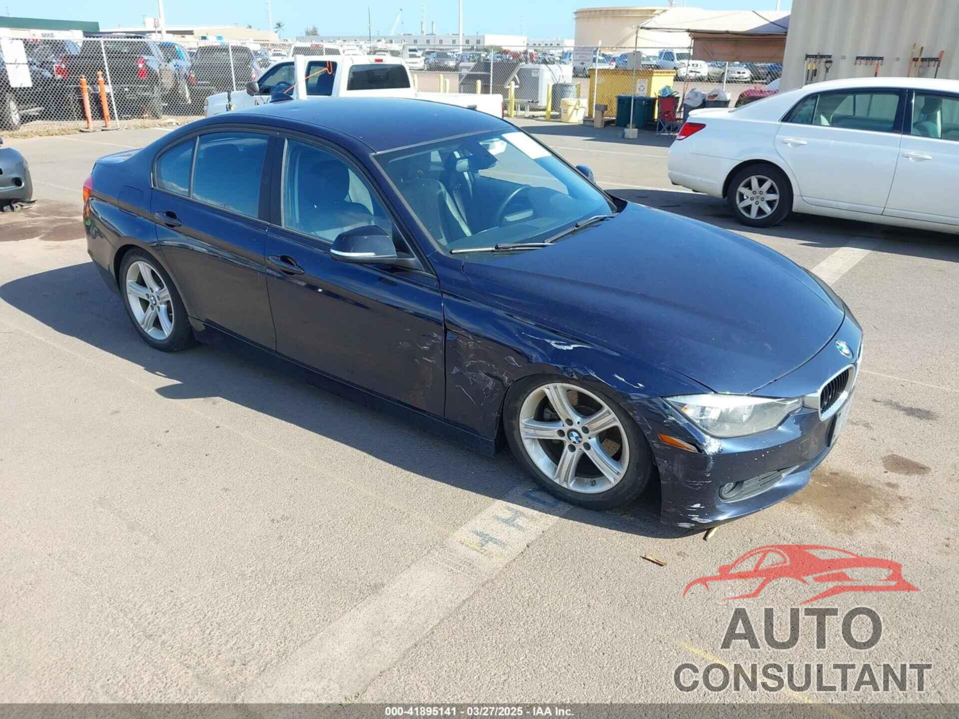 BMW 328I 2013 - WBA3C1C5XDF443094