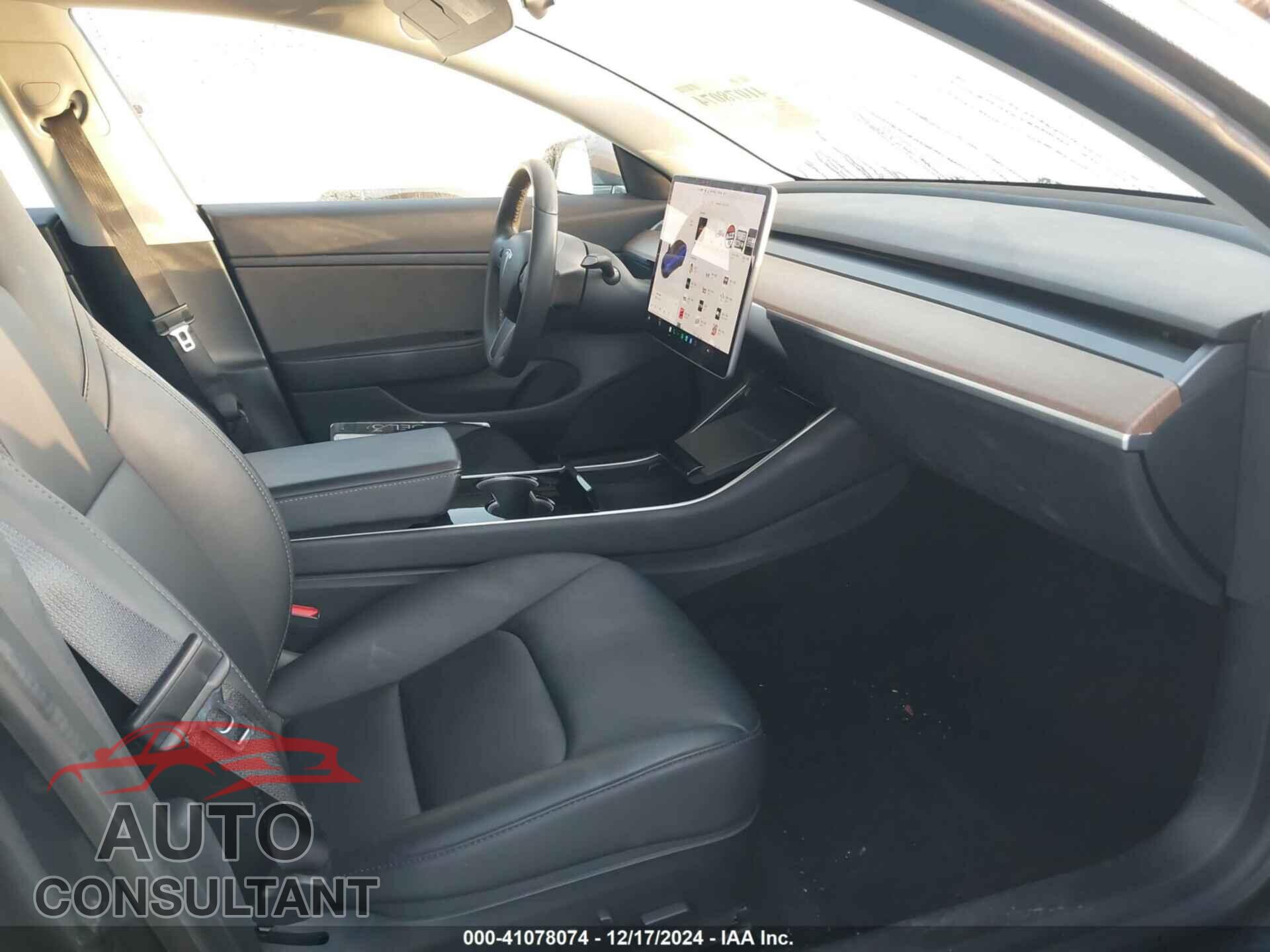 TESLA MODEL 3 2020 - 5YJ3E1EA4LF643897