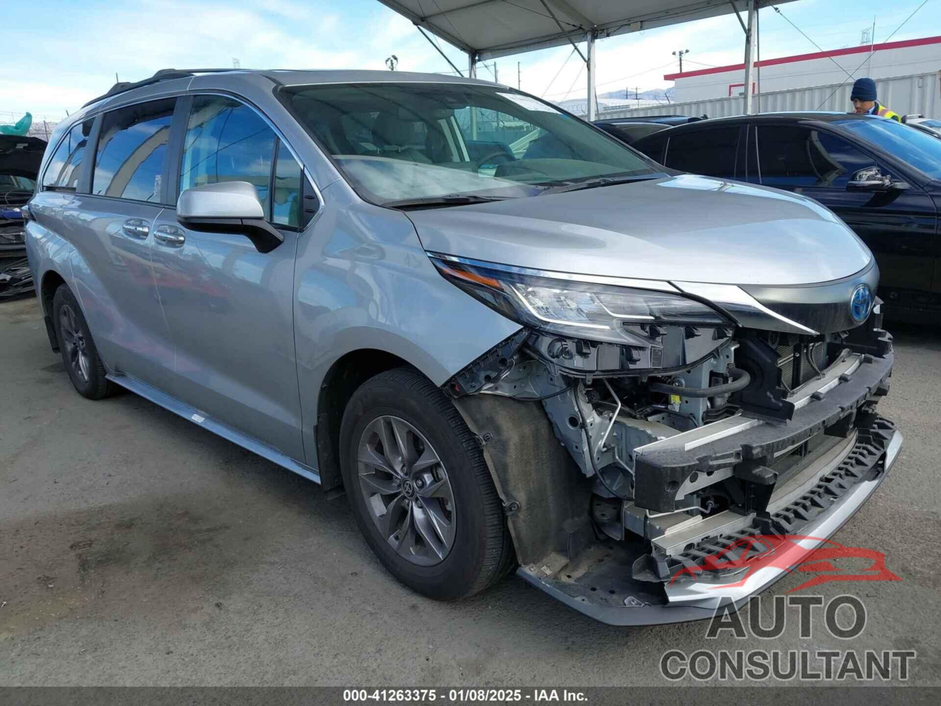 TOYOTA SIENNA 2023 - 5TDYRKEC7PS146538