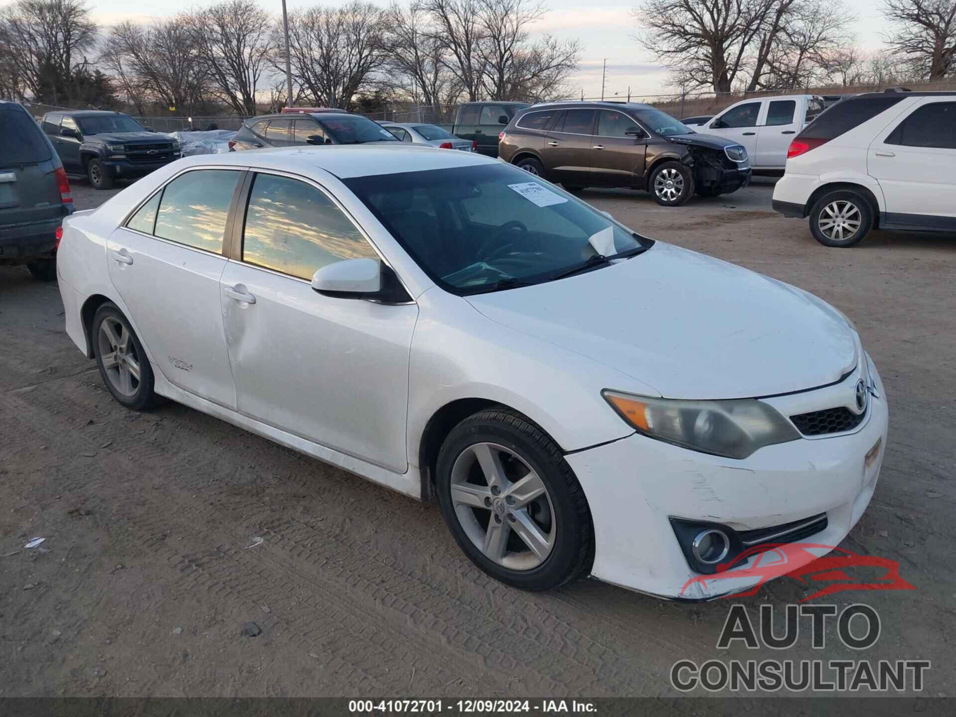 TOYOTA CAMRY 2014 - 4T1BF1FK2EU402457