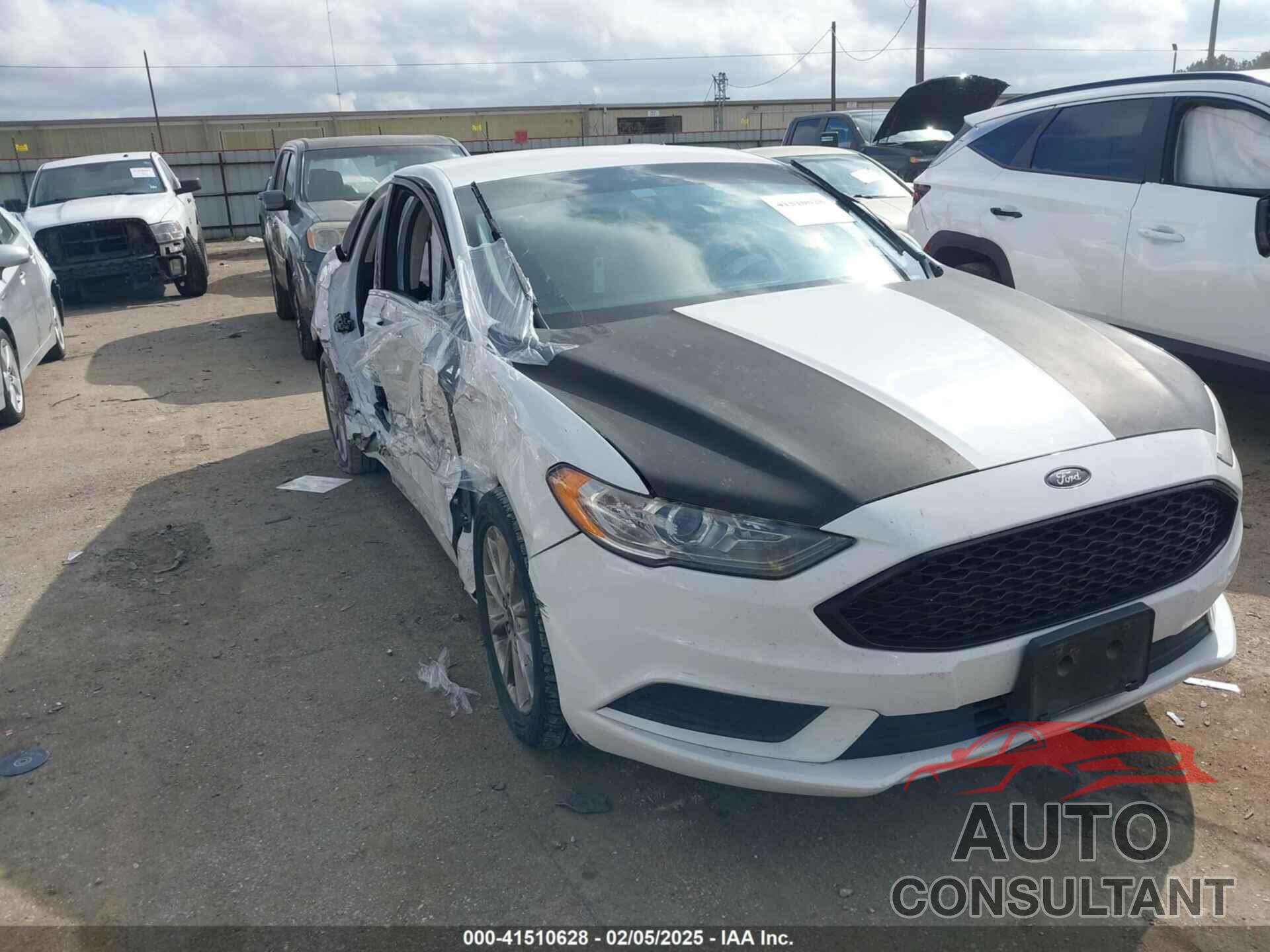 FORD FUSION 2017 - 3FA6P0H76HR175619