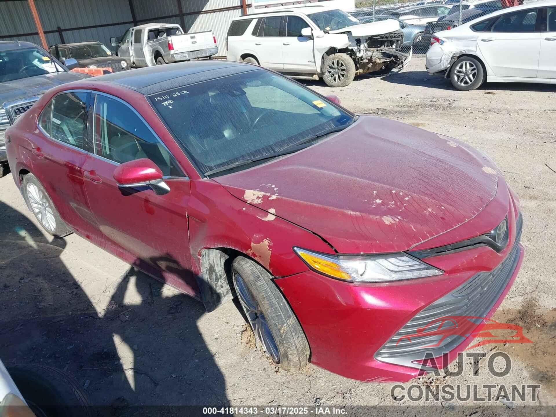 TOYOTA CAMRY 2019 - 4T1B11HK0KU733223