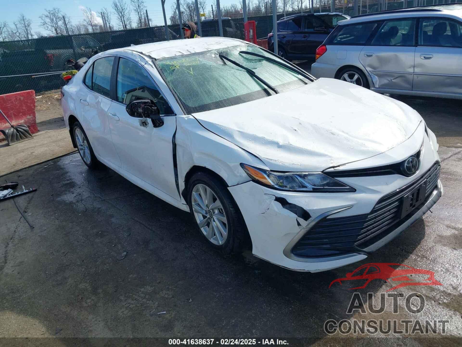 TOYOTA CAMRY 2024 - 4T1C11AK2RU864906