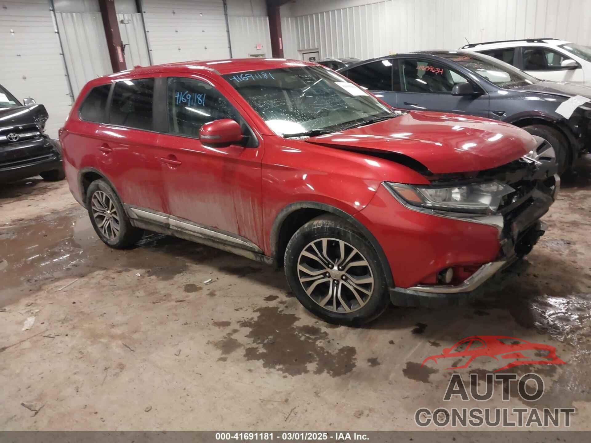 MITSUBISHI OUTLANDER 2018 - JA4AZ3A38JZ015955