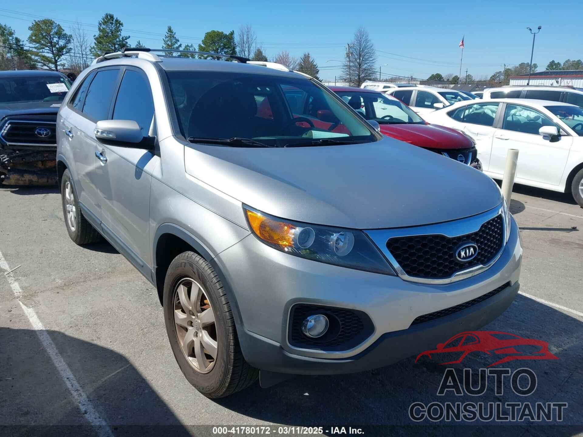 KIA SORENTO 2013 - 5XYKT3A61DG313384