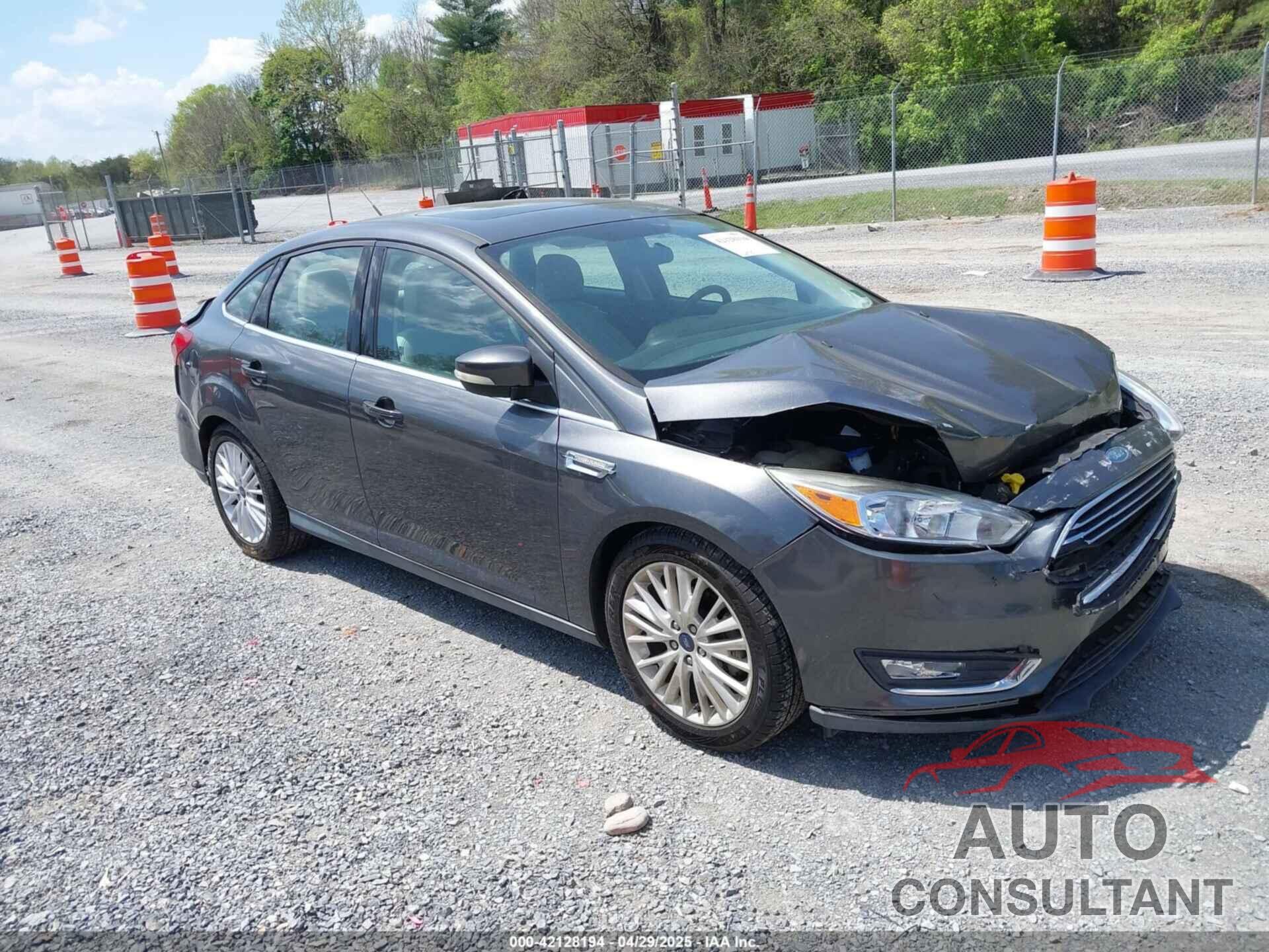 FORD FOCUS 2018 - 1FADP3J22JL314642